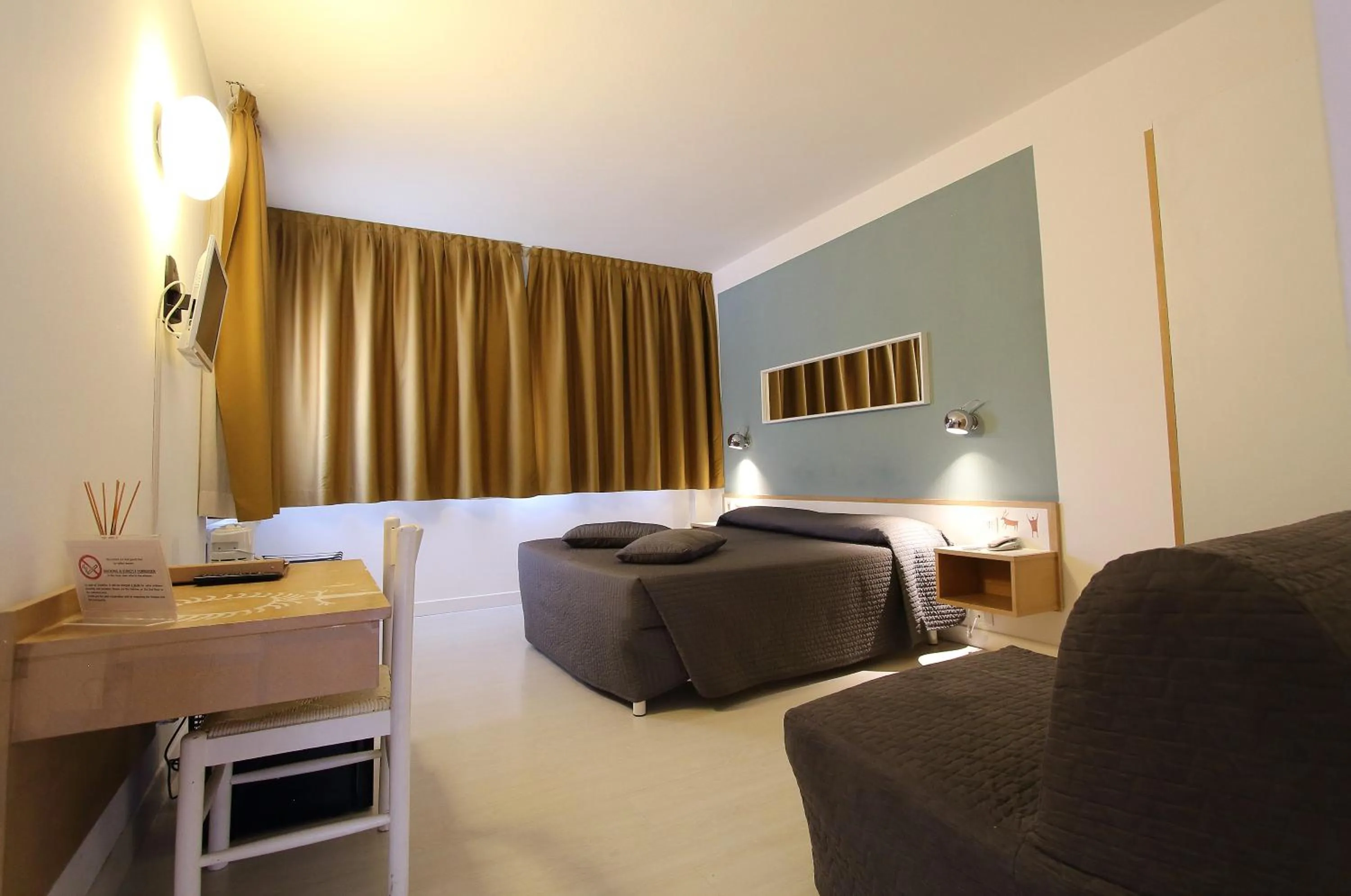 Bedroom in Hotel Giardino