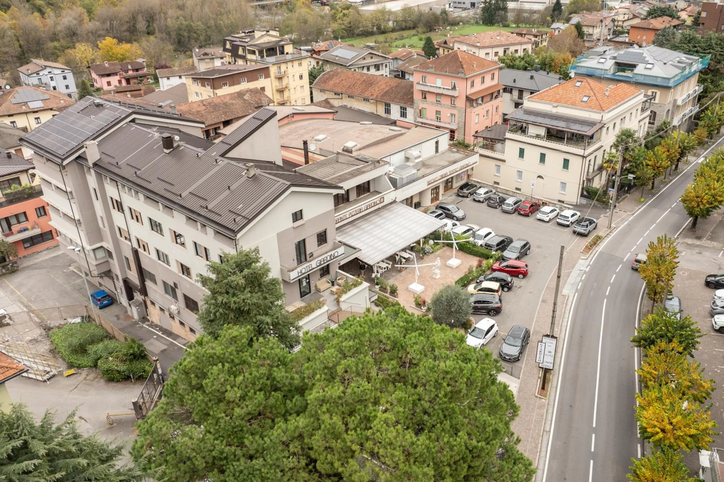 Property building in Hotel Giardino