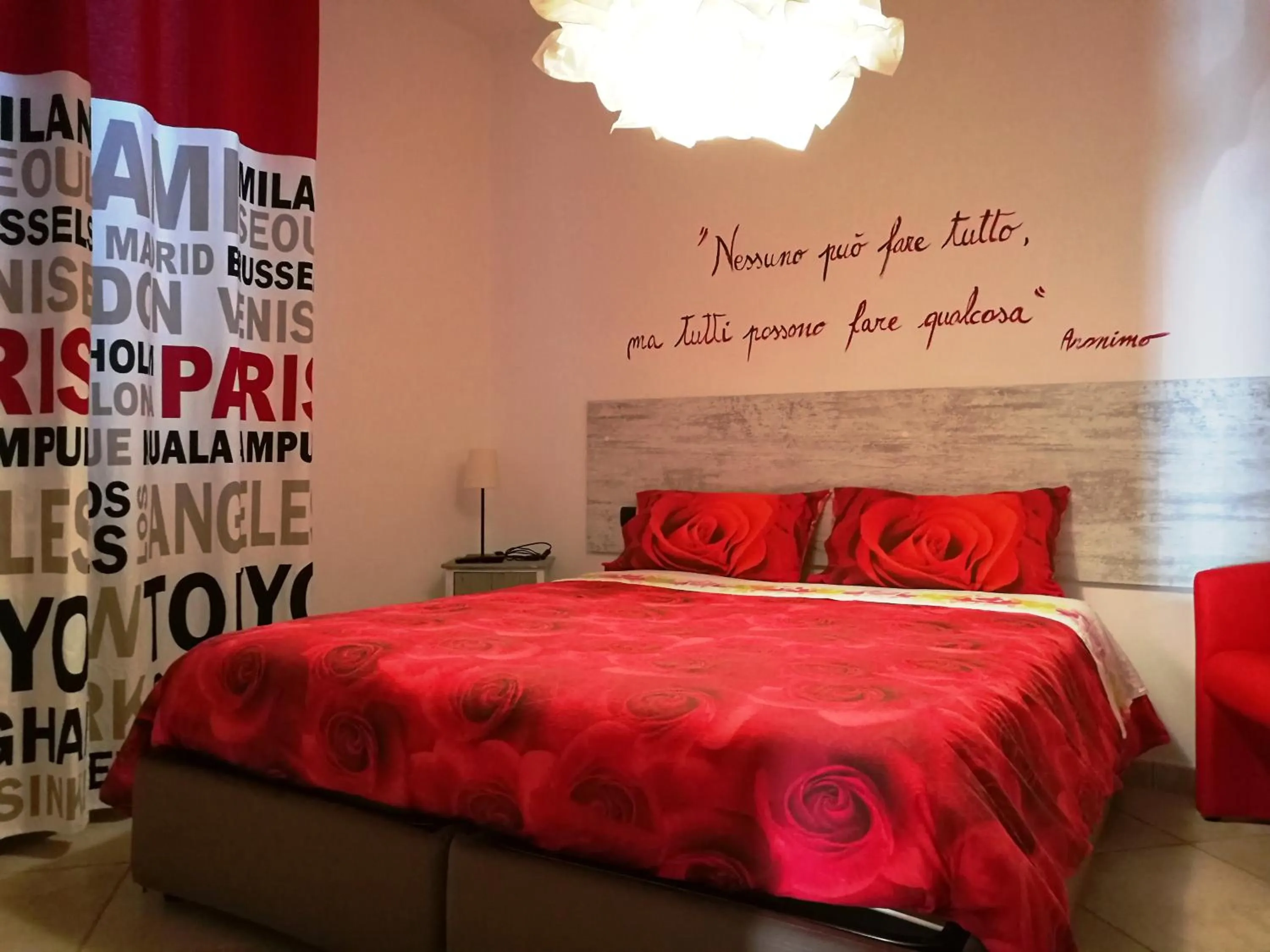 Bed in B&B London 2010