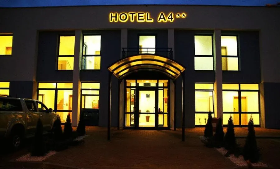 Facade/entrance in Hotel A4 MOP Kępnica