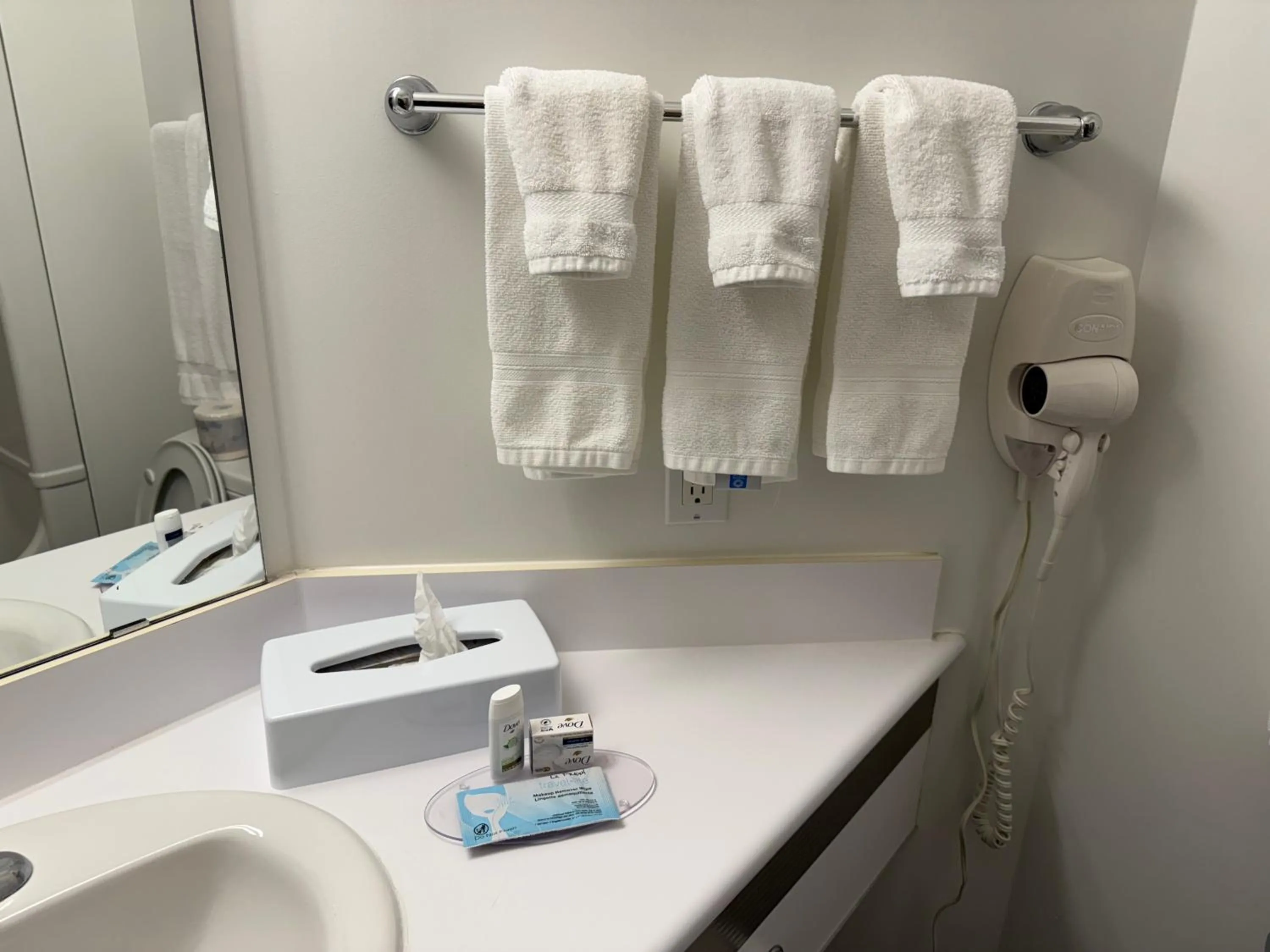 Days Inn by Wyndham Stony Plain