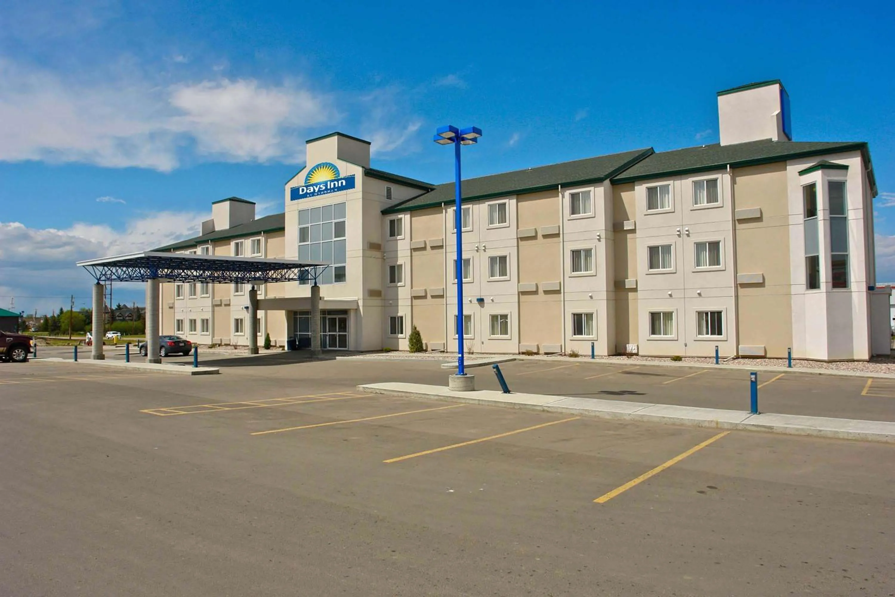 Property Building in Motel 6 Stony Plain, AB
