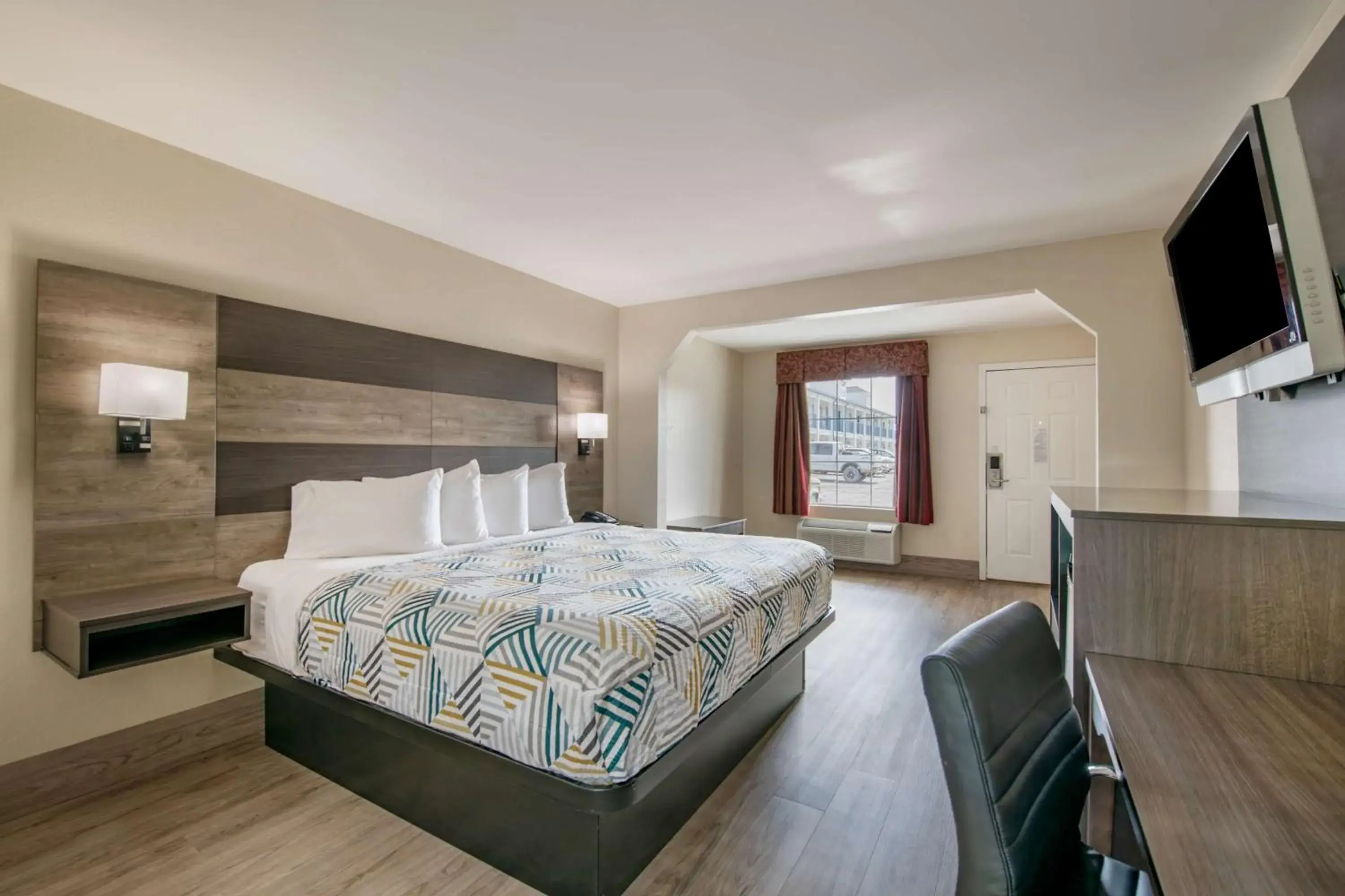 King Room - Non-Smoking in Motel 6 Macon, GA I 475 King Room - Non-Smoking in Motel 6 Macon, GA I 475