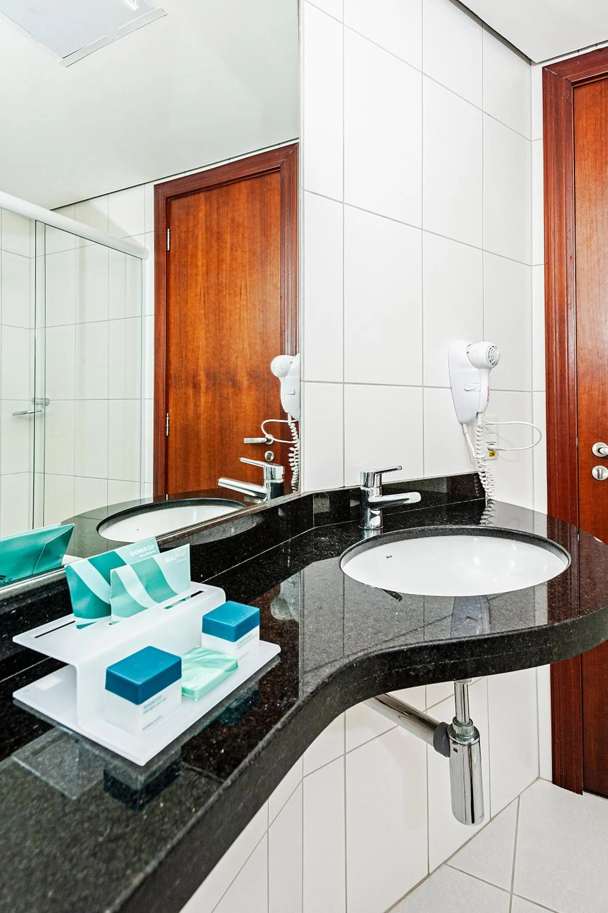 Bathroom in Firenze Business Hotel