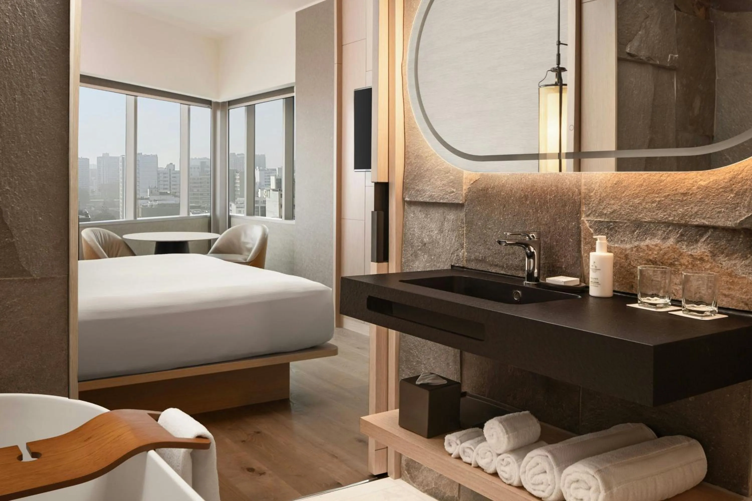 Lounge or bar, Bed in JW Marriott Hotel Lima