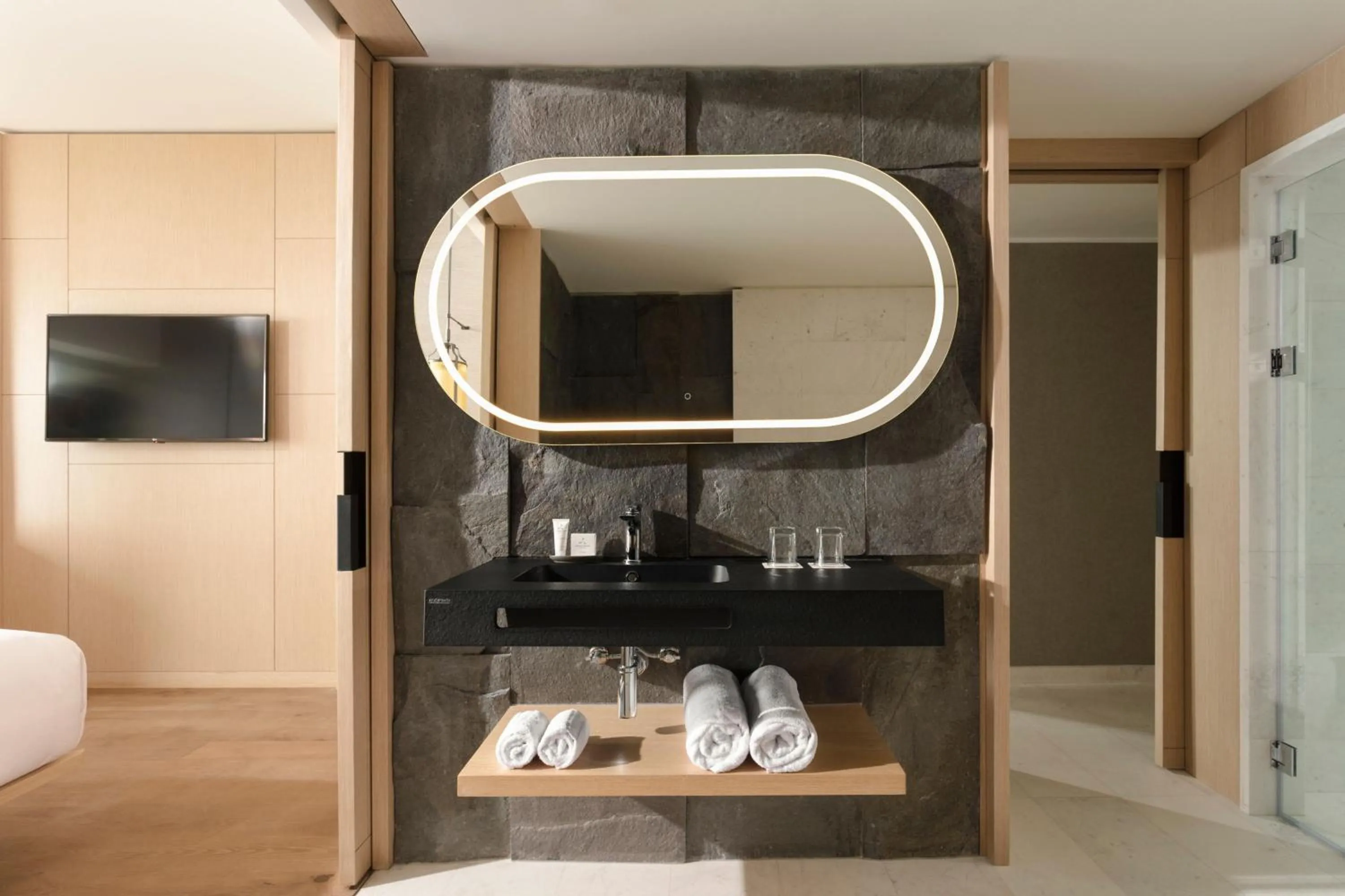 Photo of the whole room in JW Marriott Hotel Lima