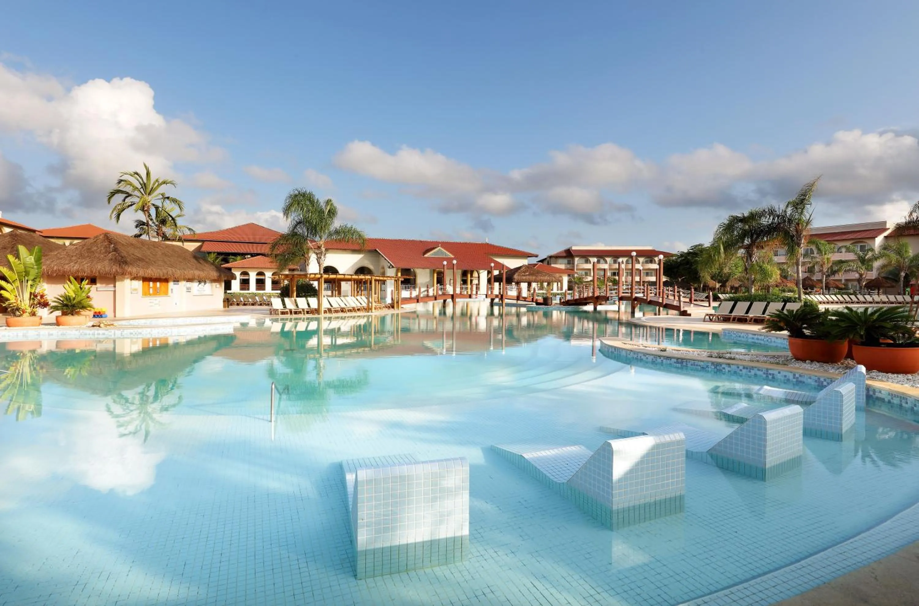 Swimming pool in Grand Palladium Imbassaí Resort & Spa - All Inclusive