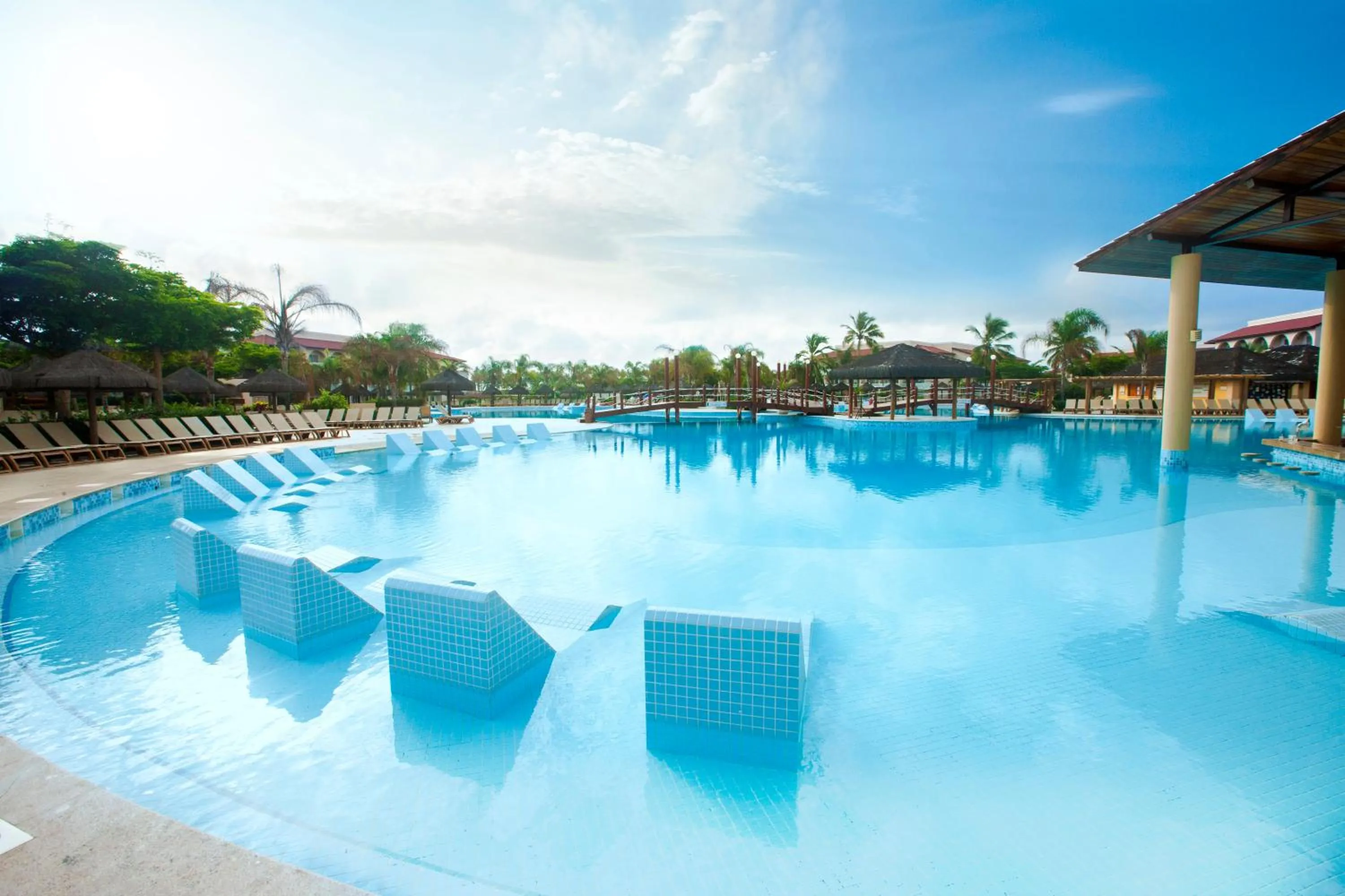 Swimming pool in Grand Palladium Imbassaí Resort & Spa - All Inclusive