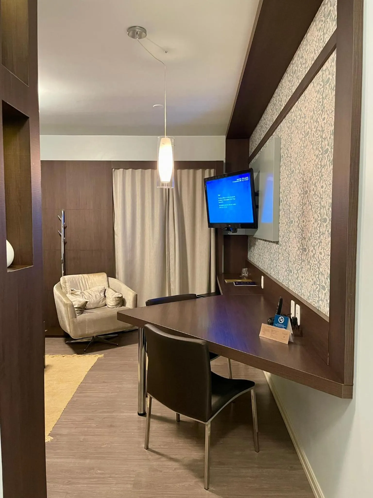 TV and multimedia in Locanda Hotel