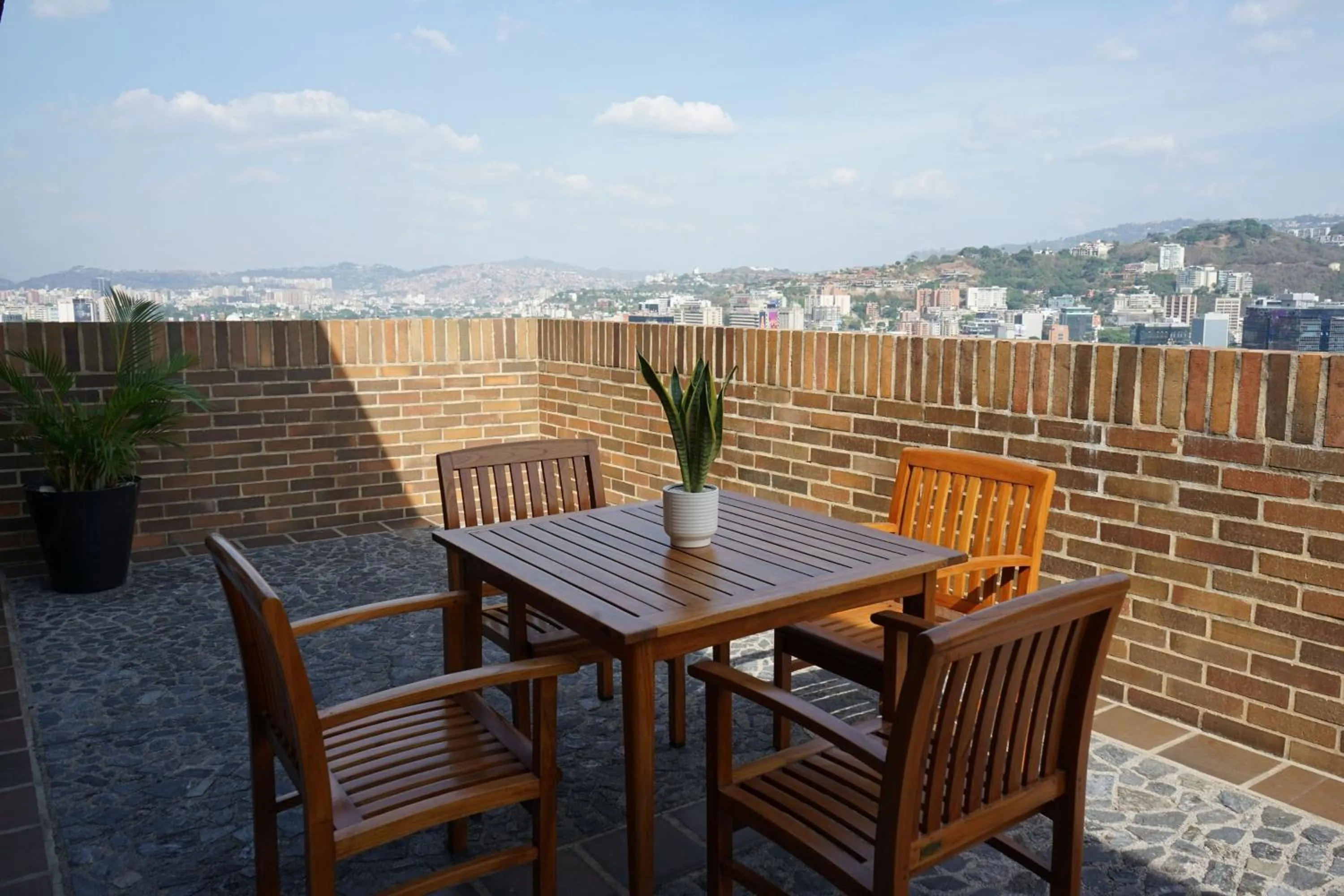 Photo of the whole room in JW Marriott Caracas