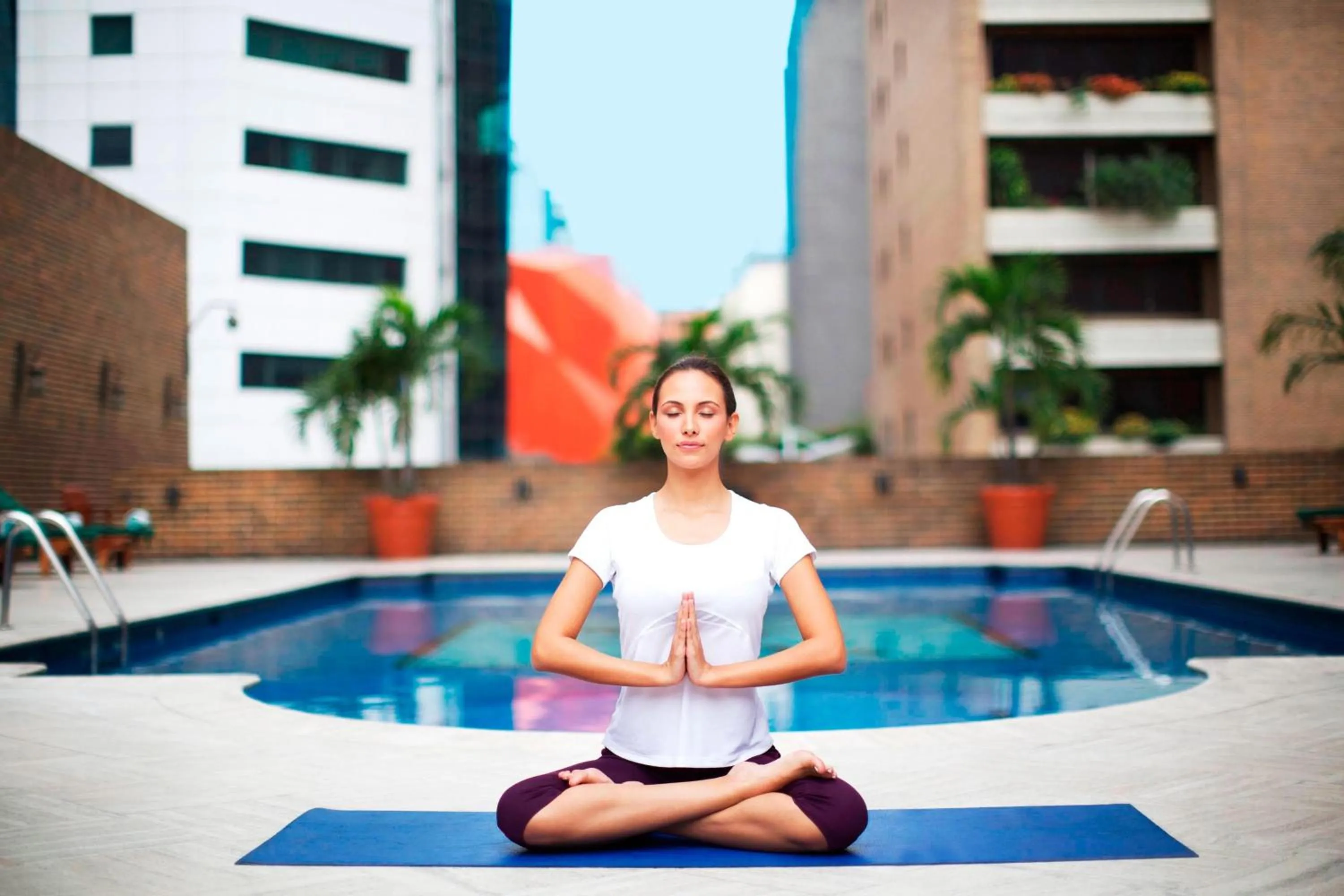 Swimming pool in JW Marriott Caracas