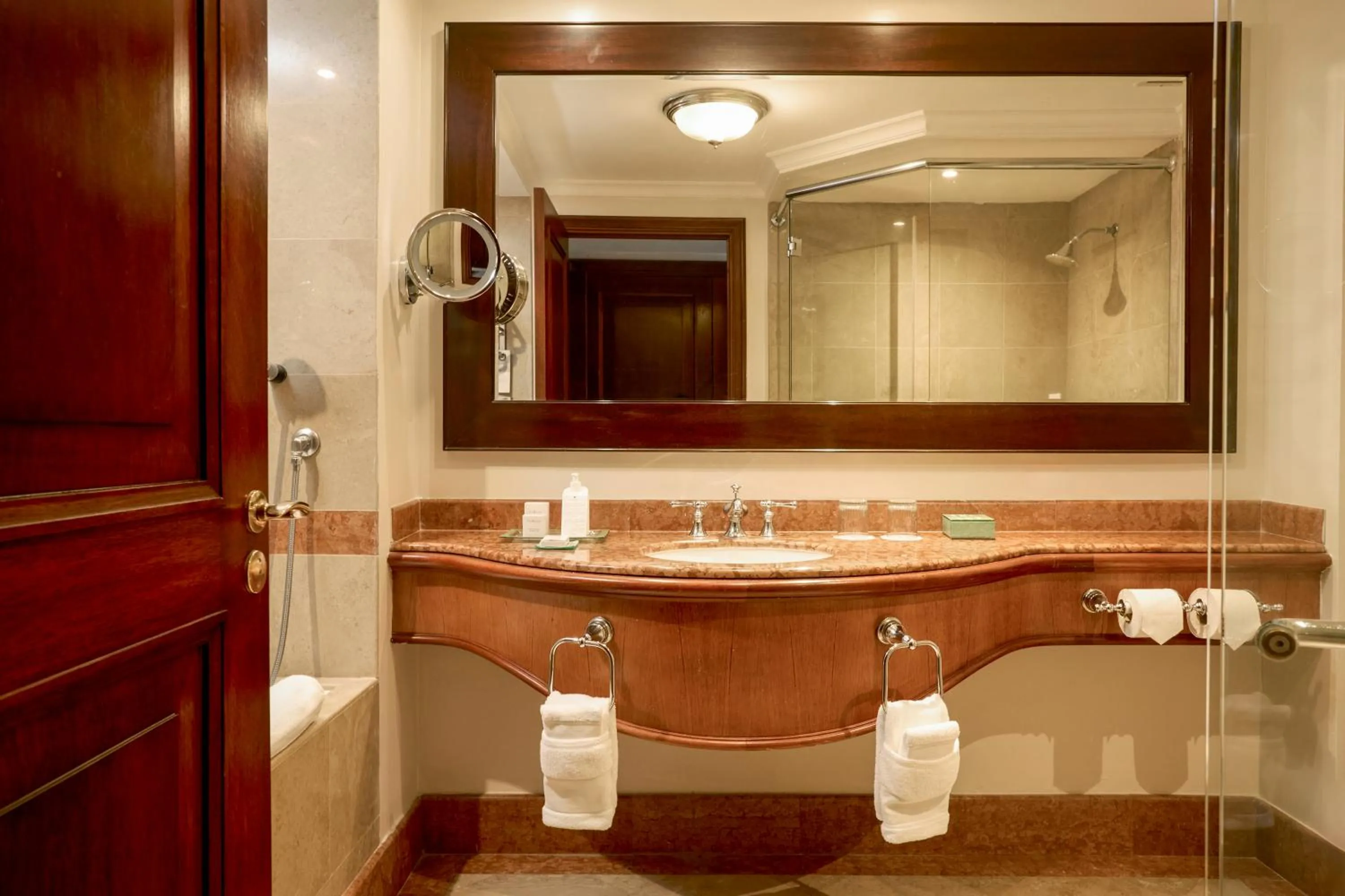 Toilet in JW Marriott Caracas