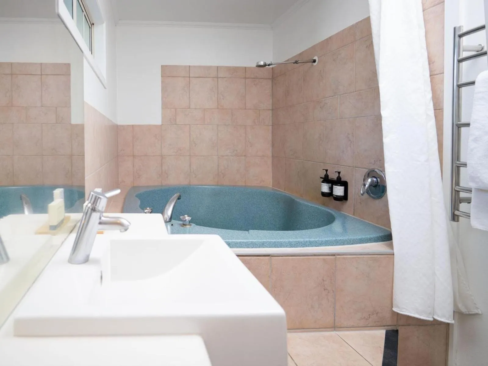 Silver Fern Rotorua Suites & Spa