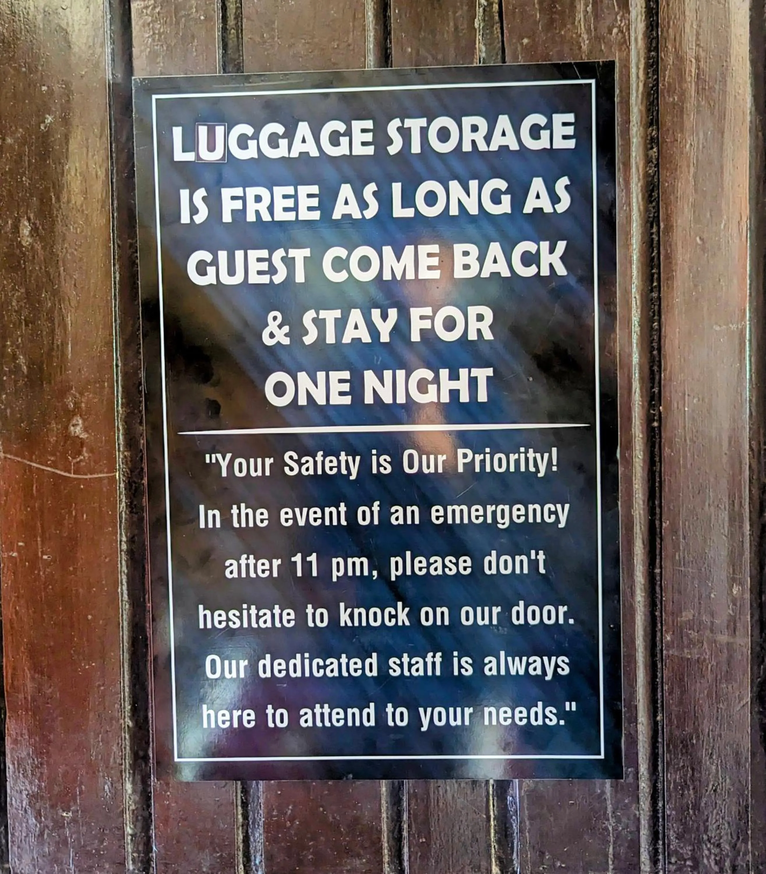 Logo/Certificate/Sign in Hotel Forest Lake Backpackers' Hostel