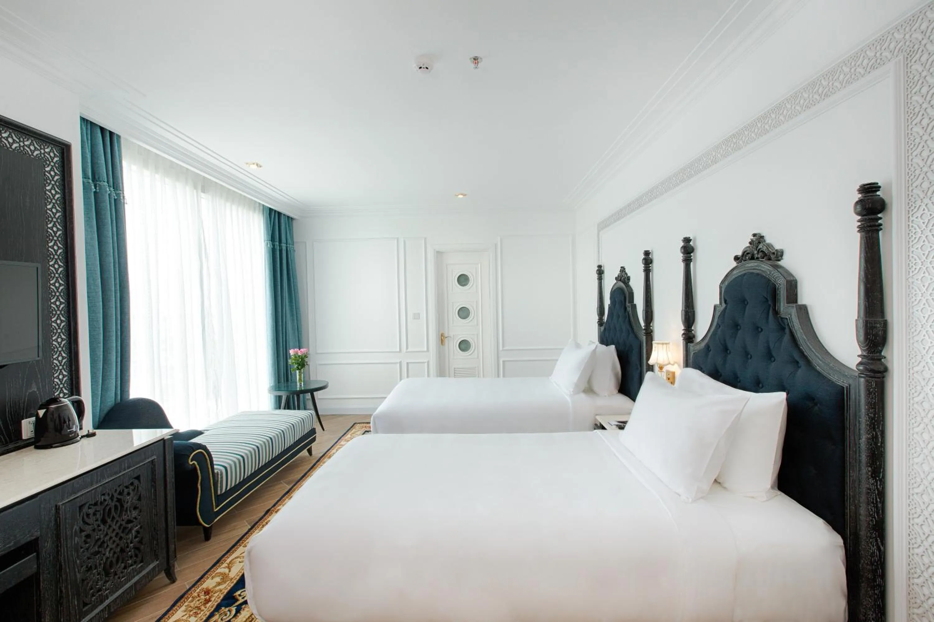 Bed in Fivitel Da Nang