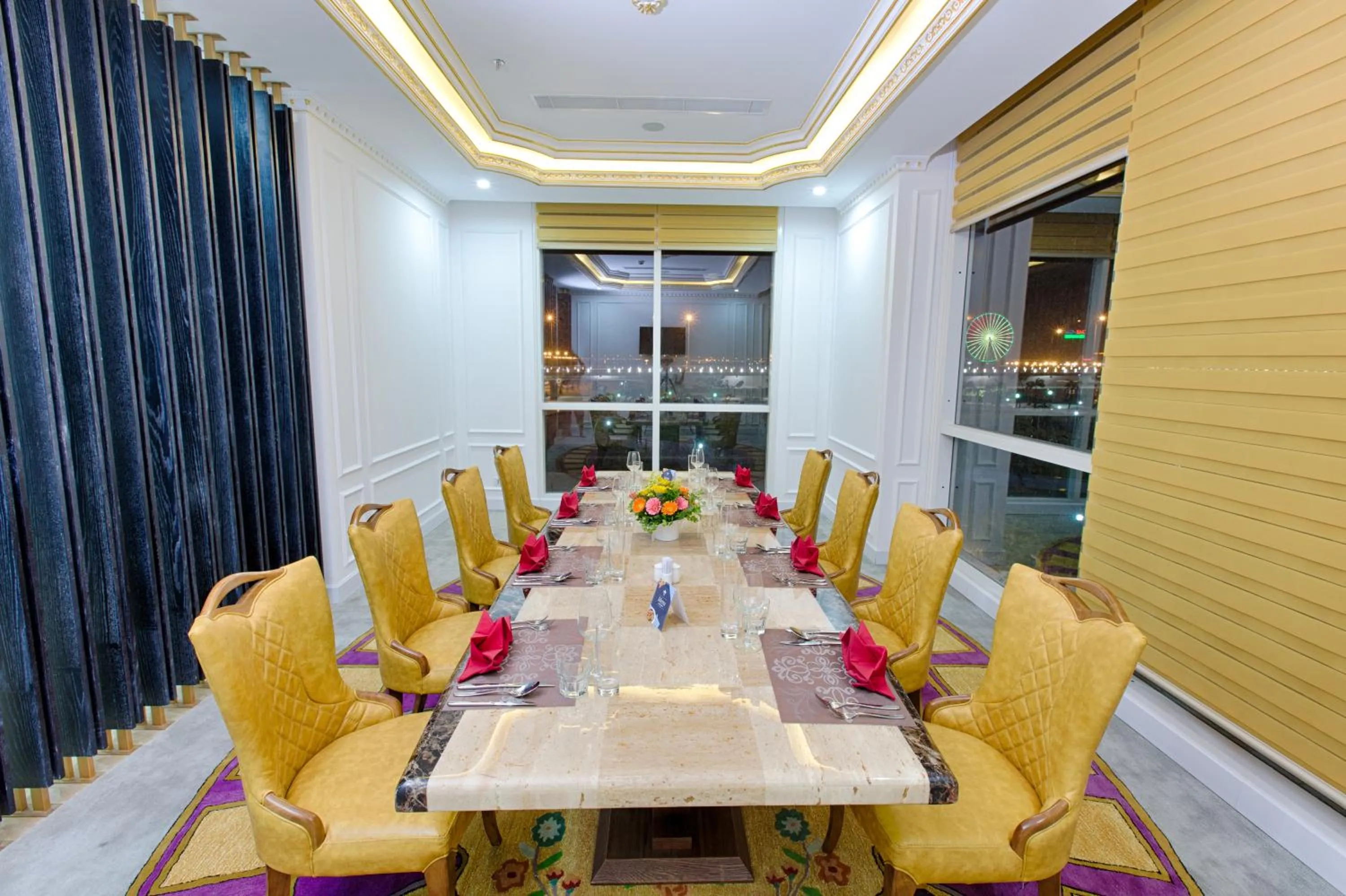 Area and facilities in Fivitel Da Nang