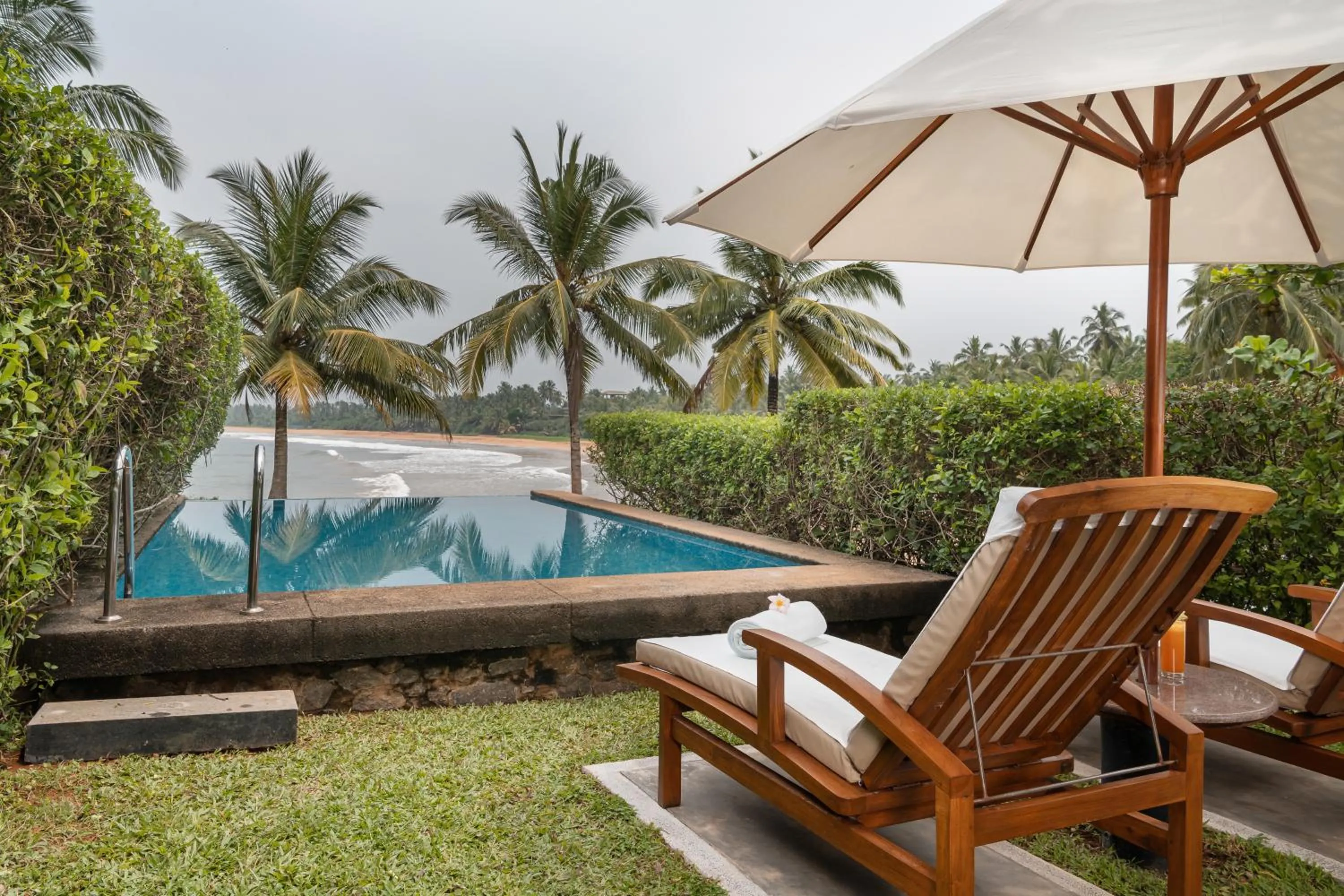 Swimming pool in Jetwing Saman Villas, A Luxury Reserve - Adults Only