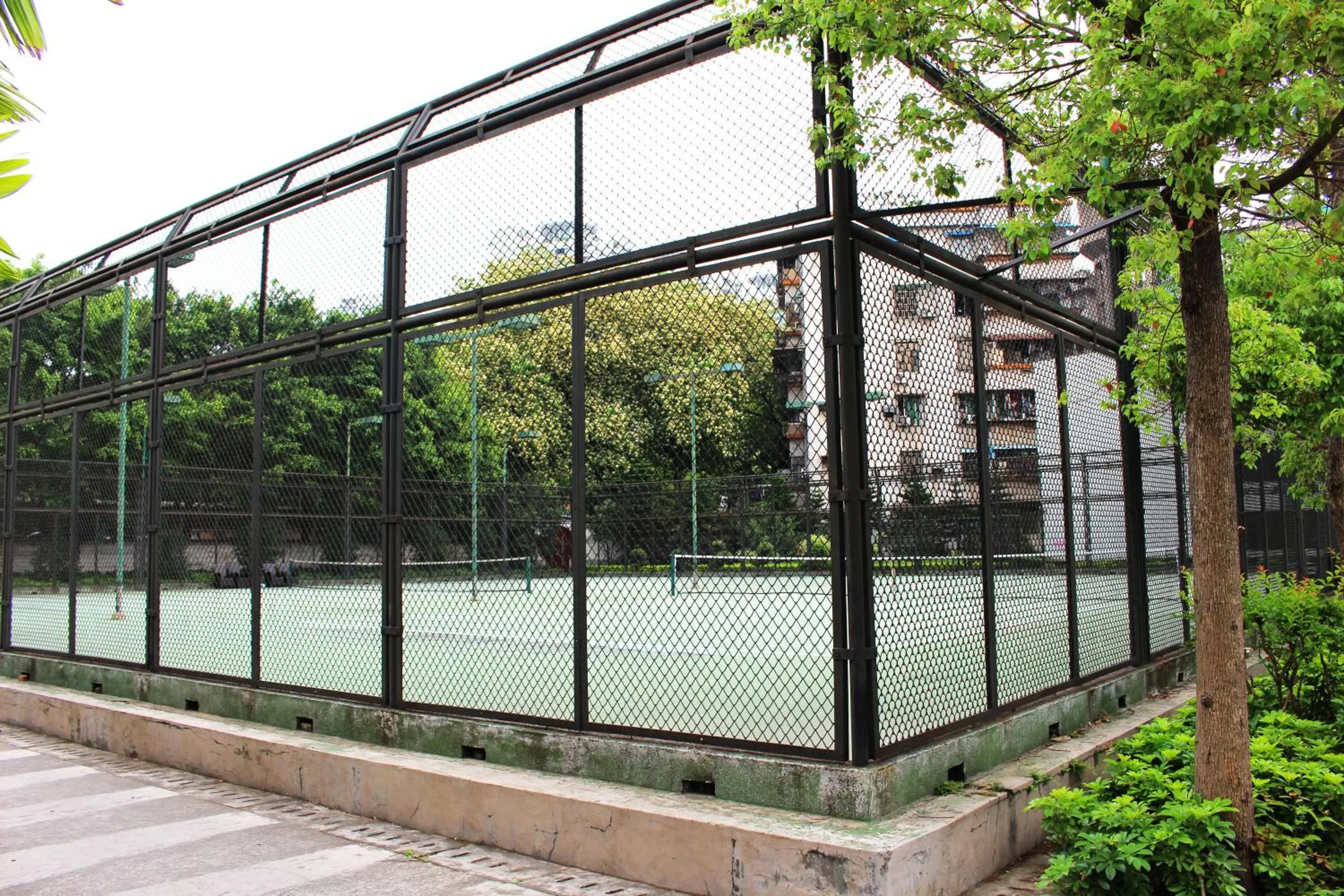 Tennis court in Panyu Hotel