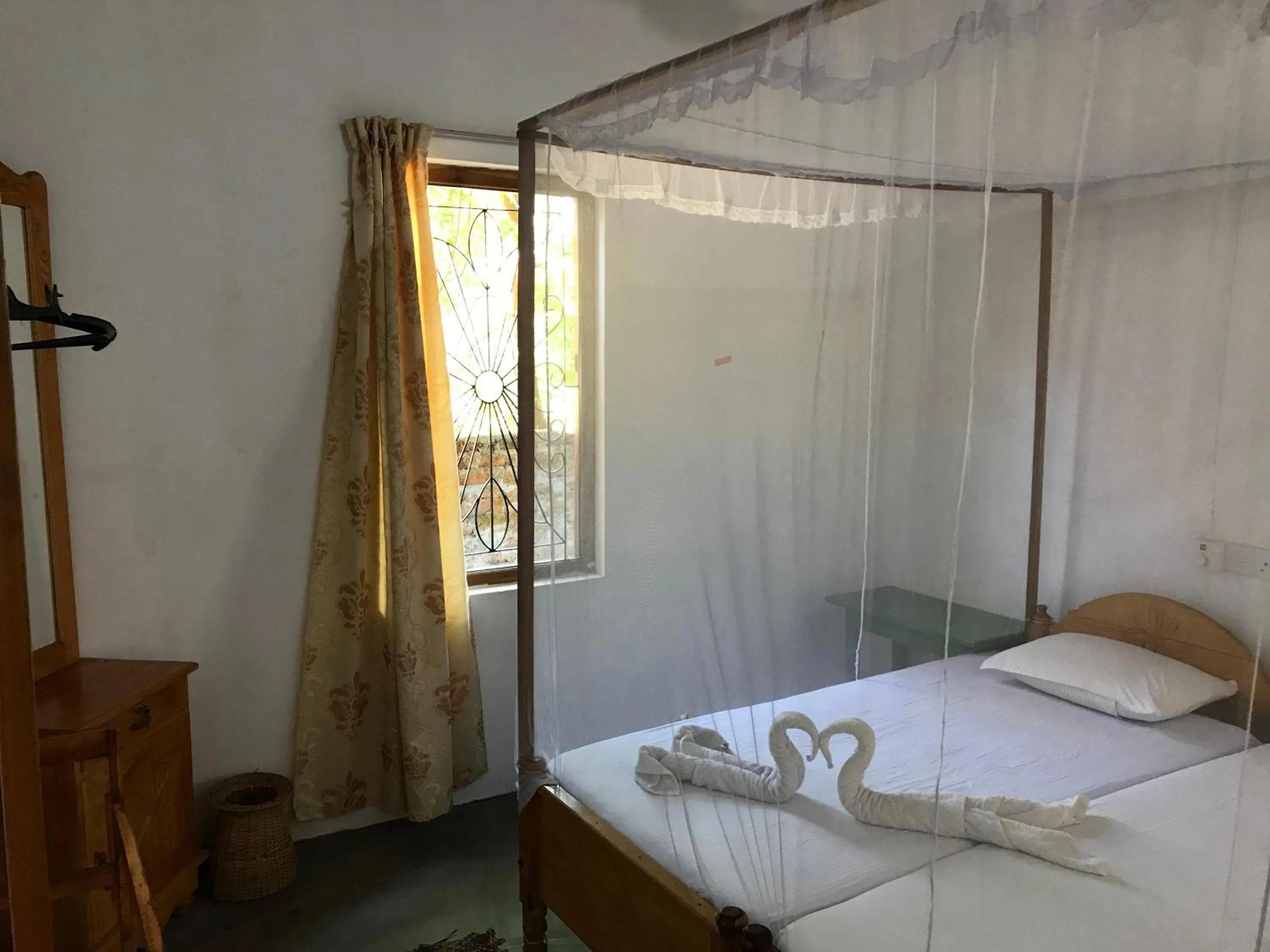 Bedroom, Bed in Nice Place Beach Hotel