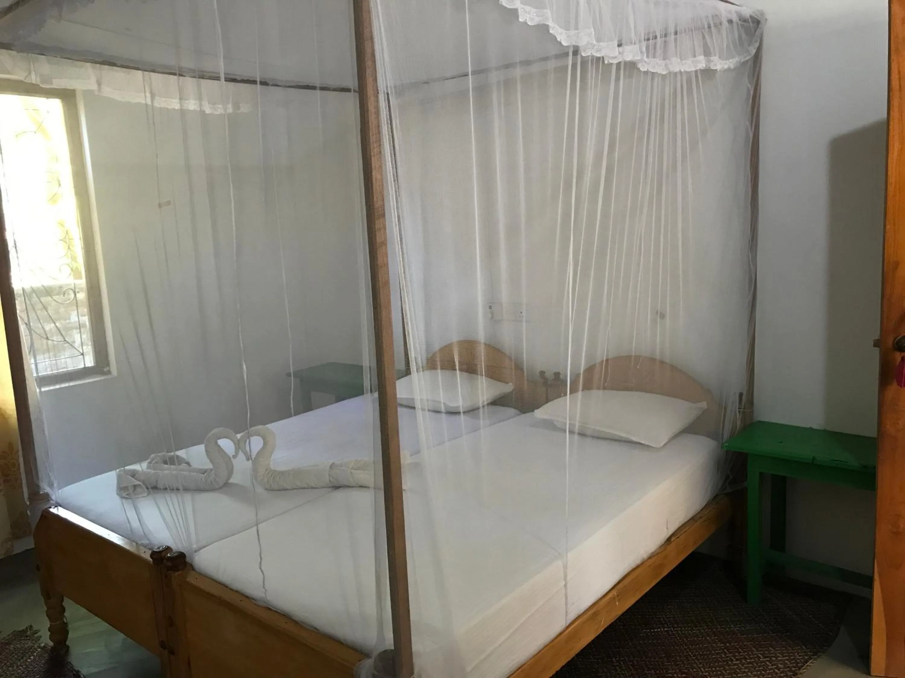 Bedroom, Bed in Nice Place Beach Hotel