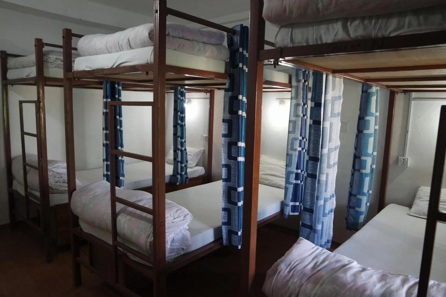 Restaurant/places to eat in Pokhara Youth Hostel