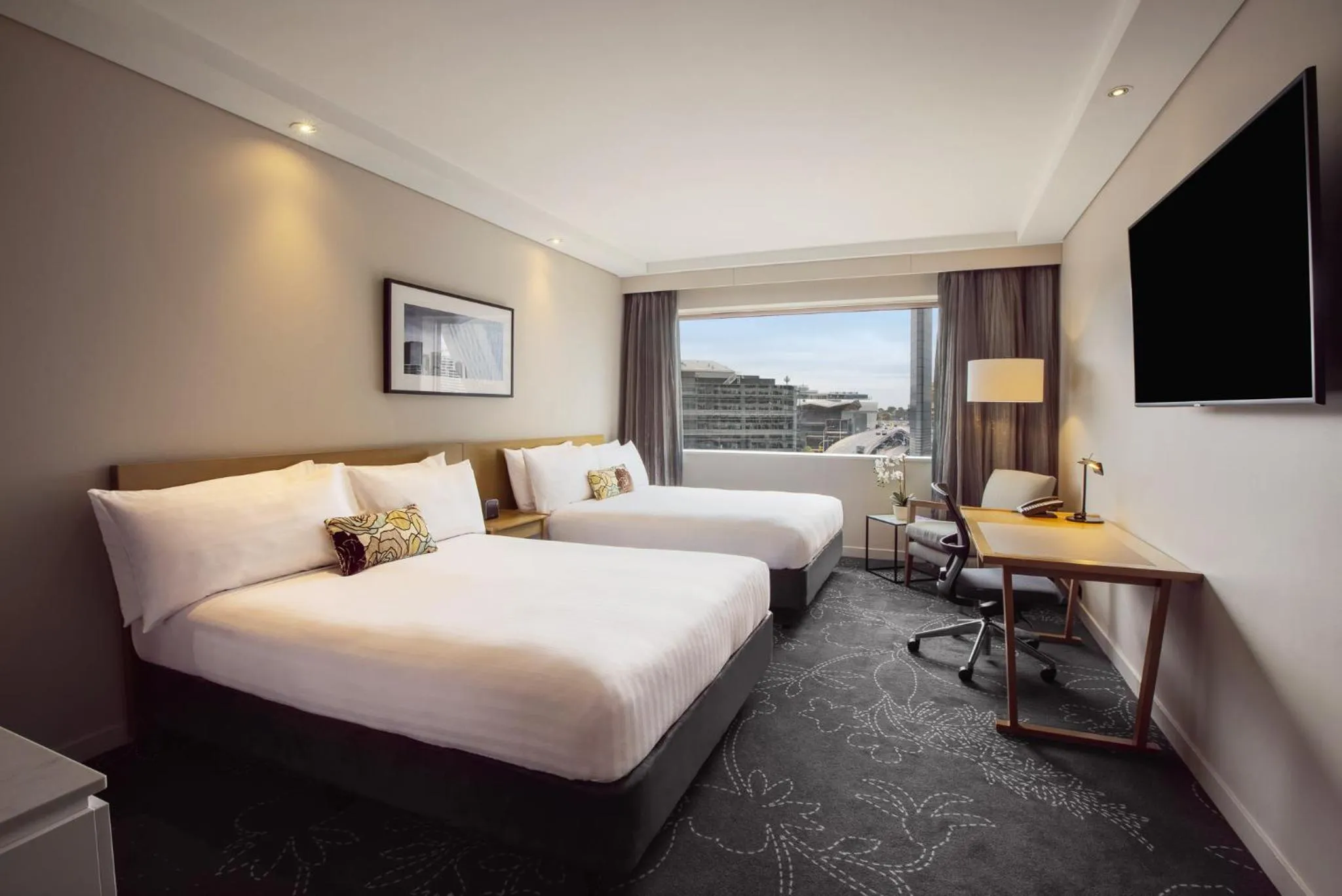 Bedroom, Bed in PARKROYAL Darling Harbour, Sydney