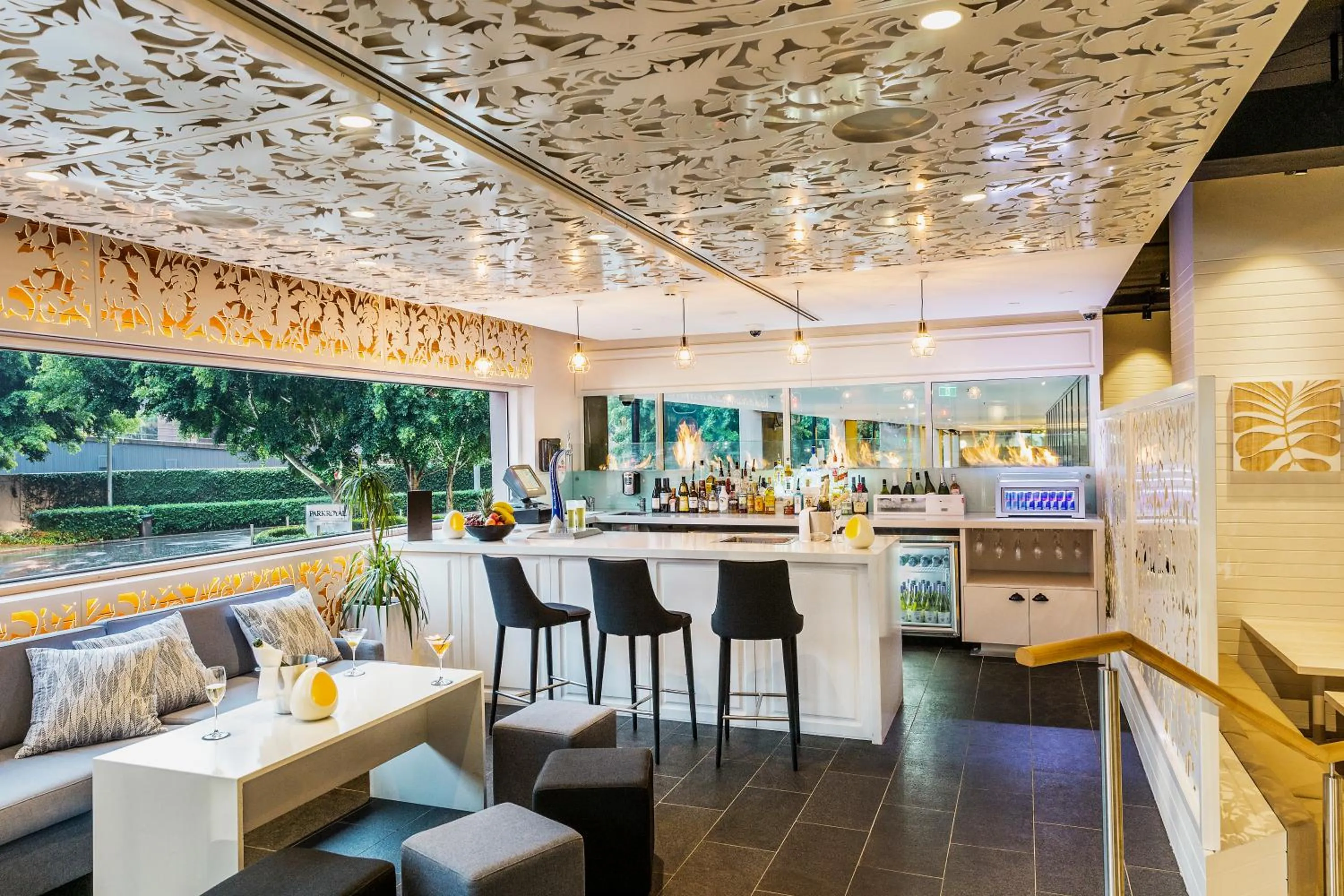 Lounge or bar in PARKROYAL Darling Harbour, Sydney