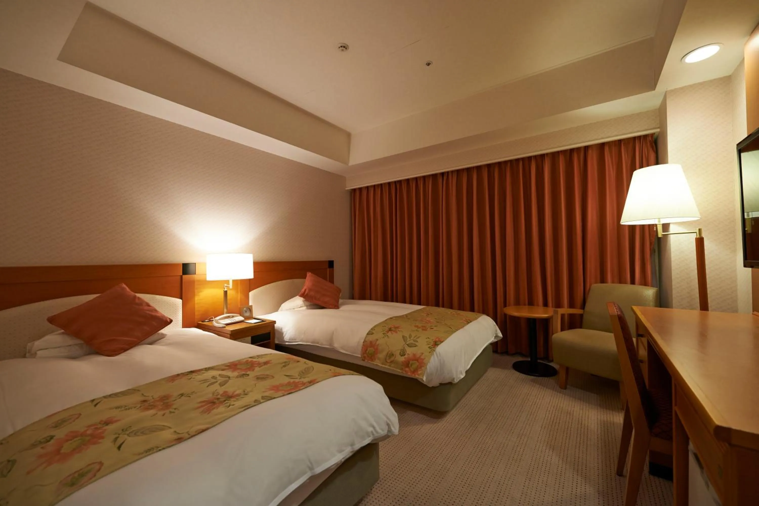 Photo of the whole room, Bed in Hopinn Aming