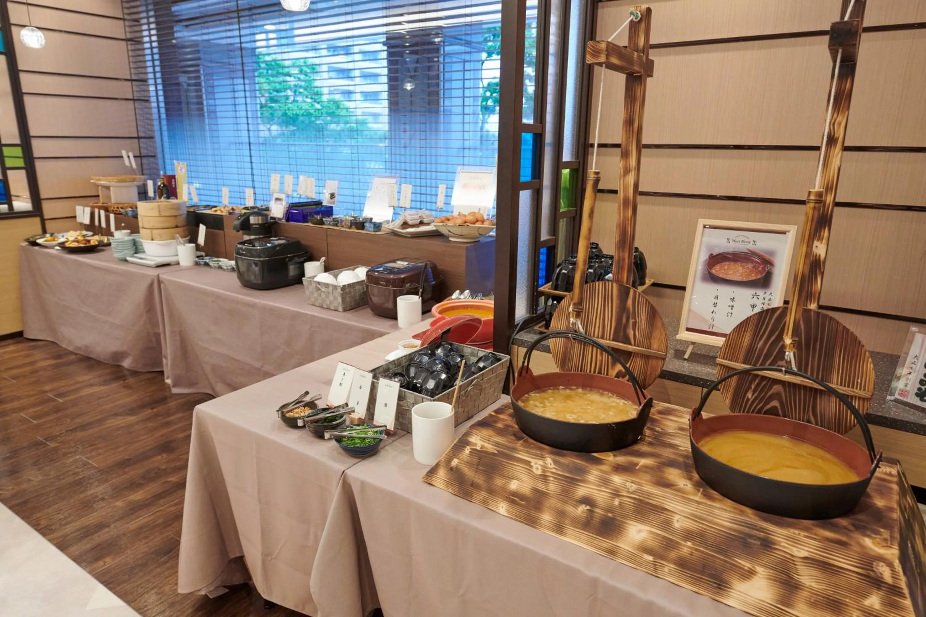 Breakfast, Restaurant/Places to Eat in Hopinn Aming