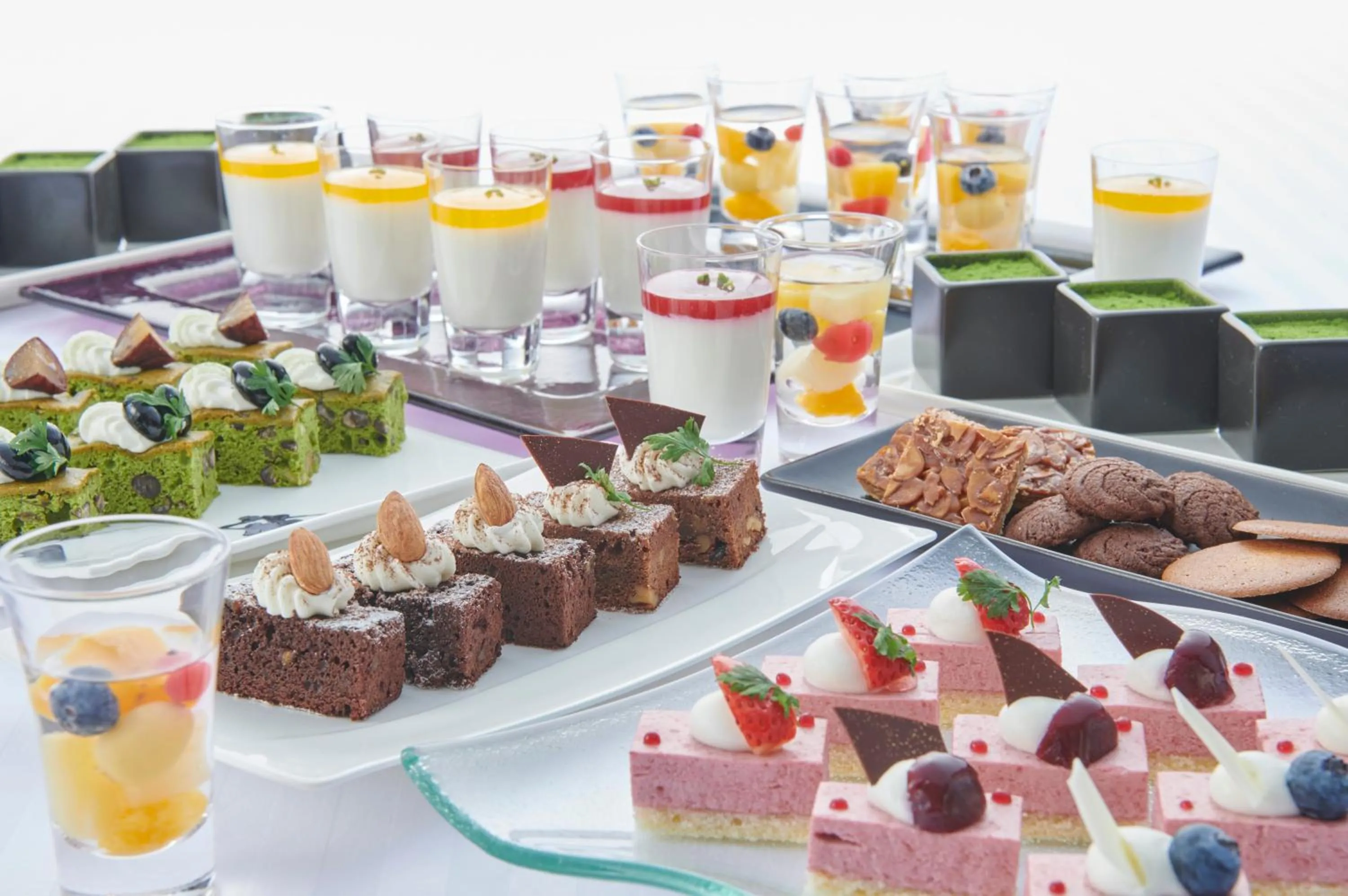 Buffet breakfast in Hopinn Aming