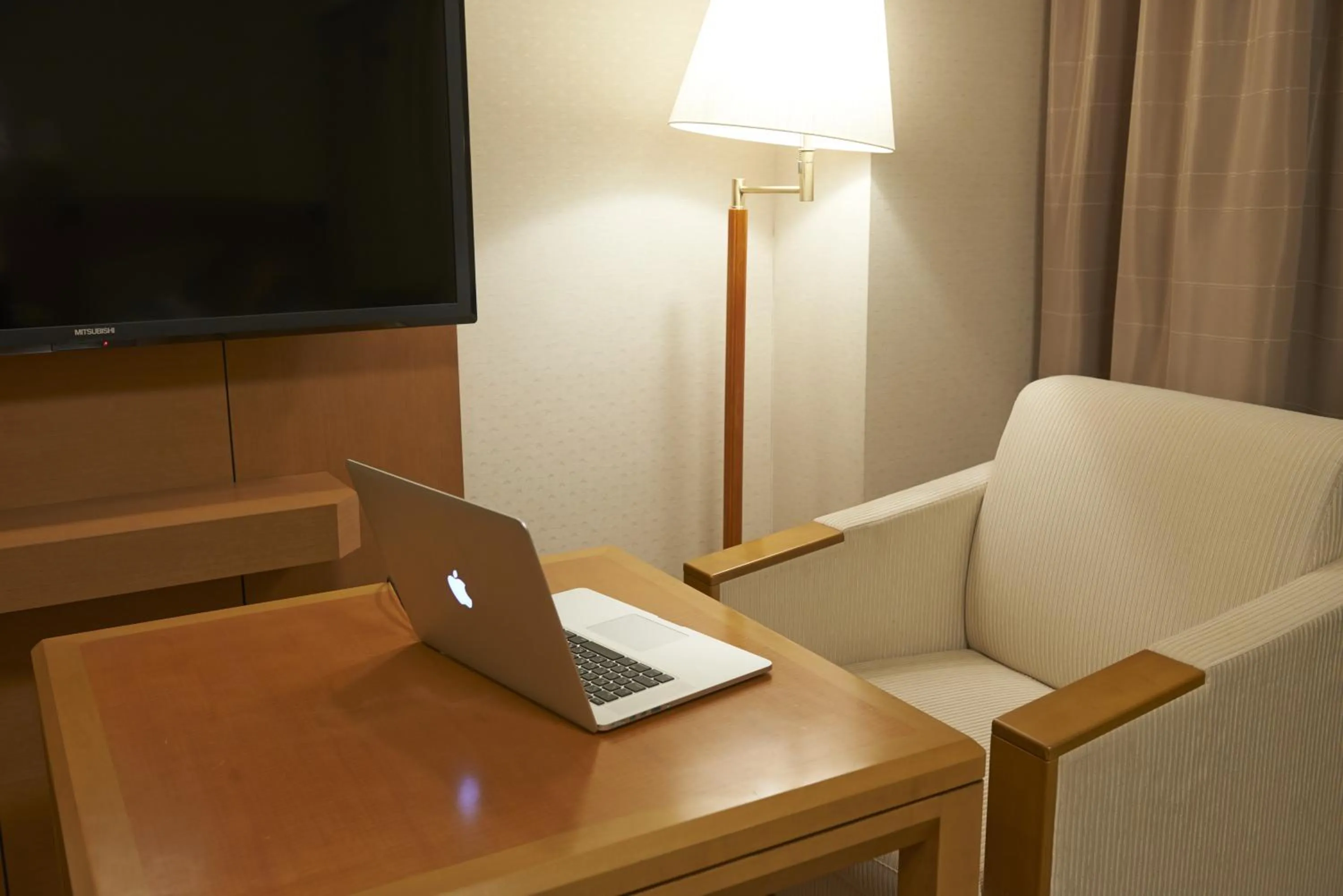 Seating area, TV/Entertainment Center in Hopinn Aming