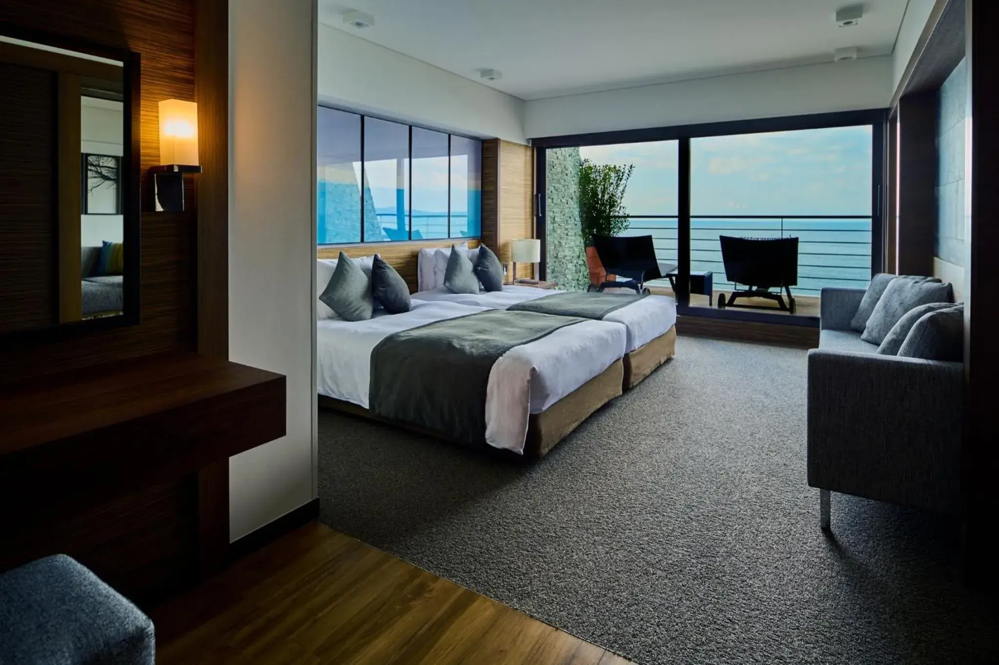 Superior Twin Room with Ocean View in Scapes The Suite Superior Twin Room with Ocean View in Scapes The Suite