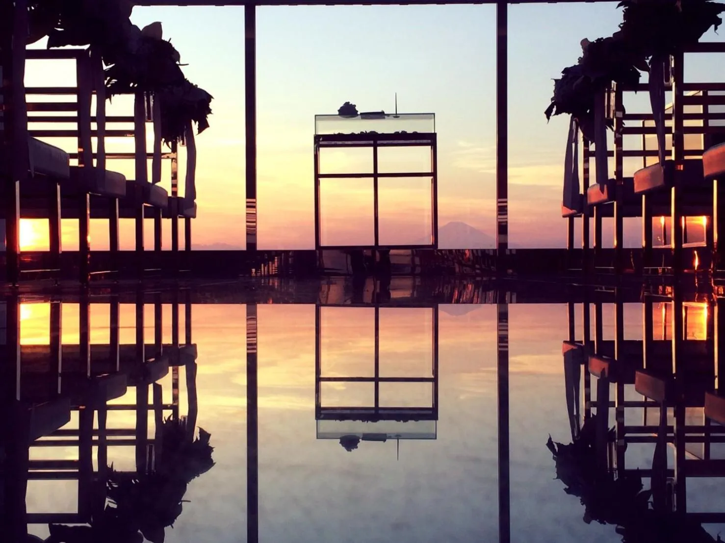 Sunset in Scapes The Suite