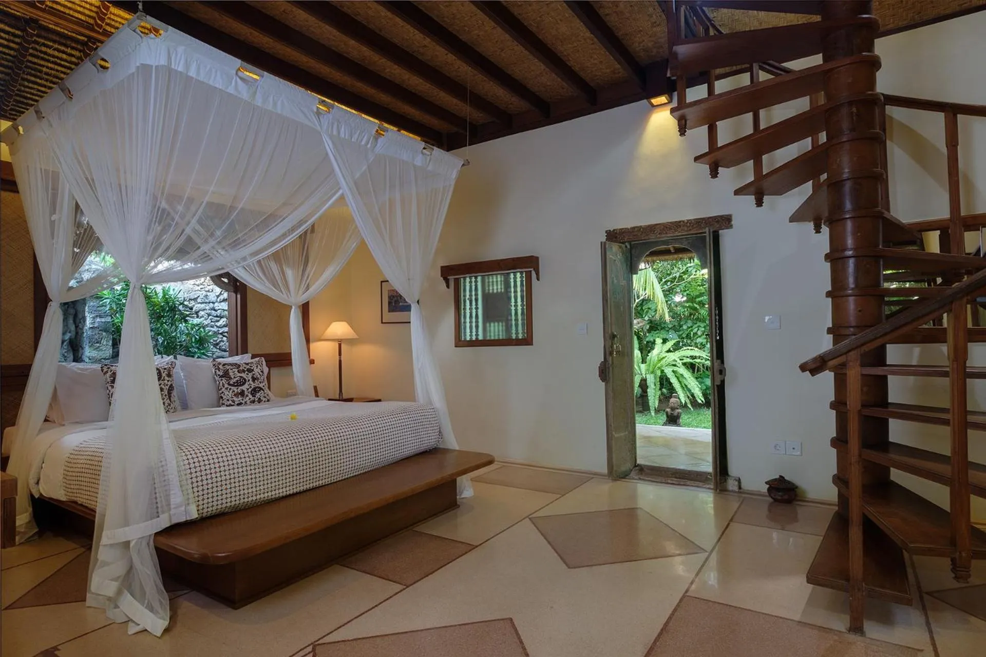 Photo of the whole room, Bed in Tandjung Sari Hotel