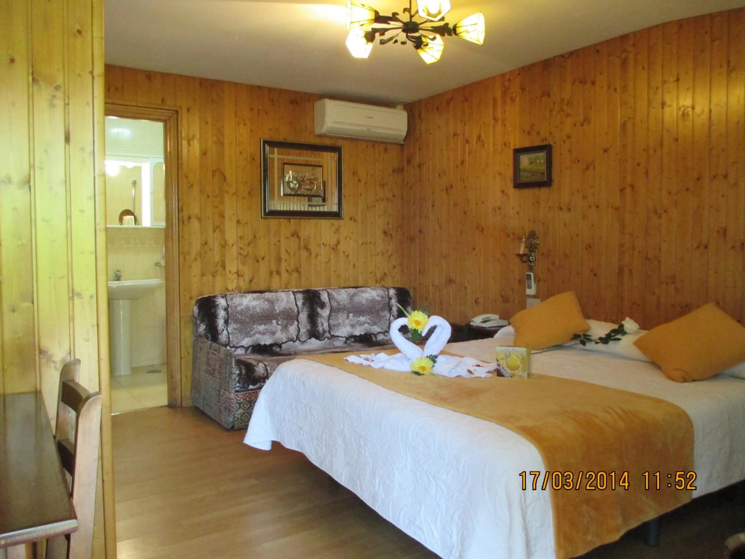 Photo of the whole room, Bed in Hotel Playa Samil Vigo