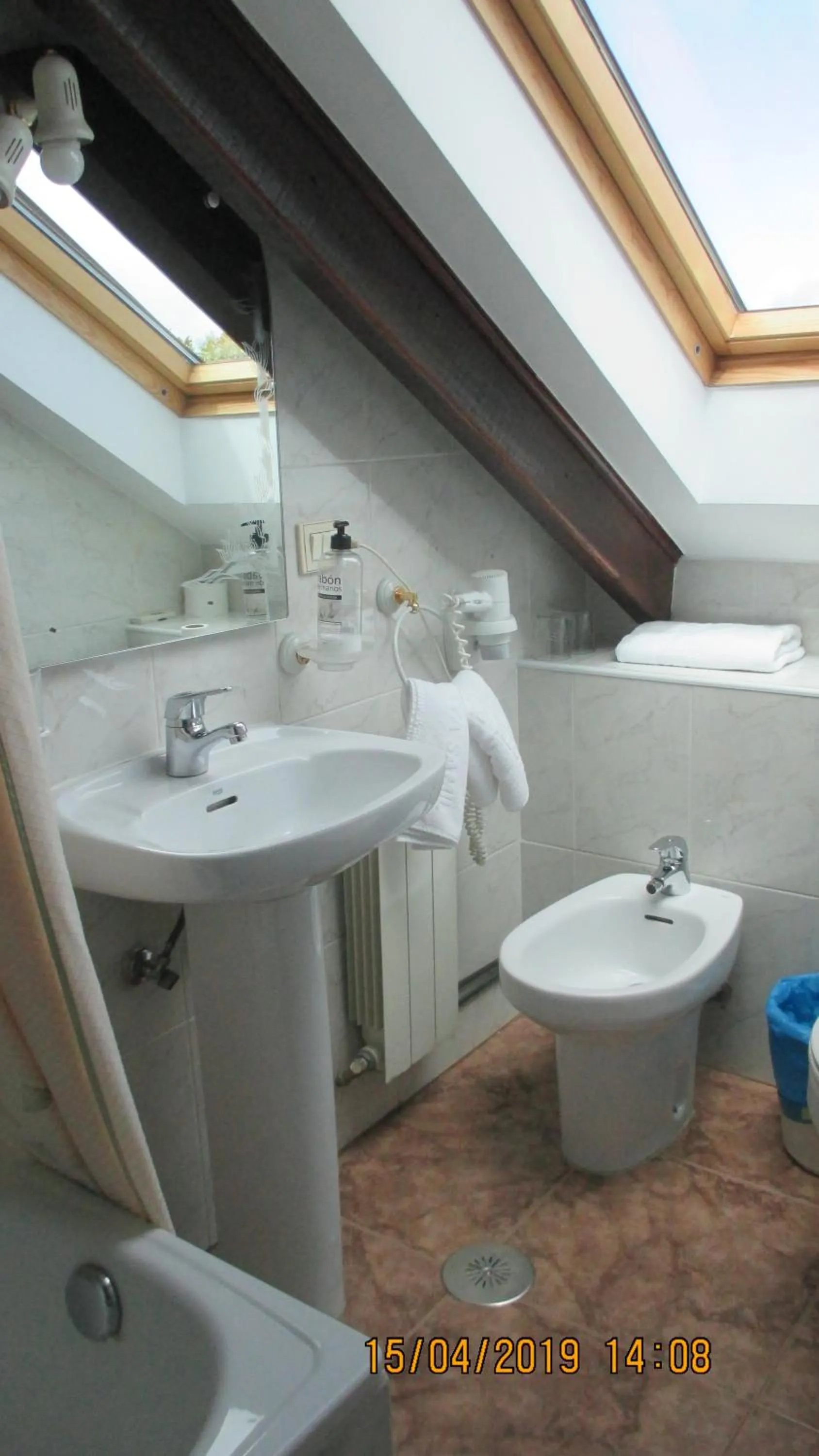 Bathroom in Hotel Playa Samil Vigo