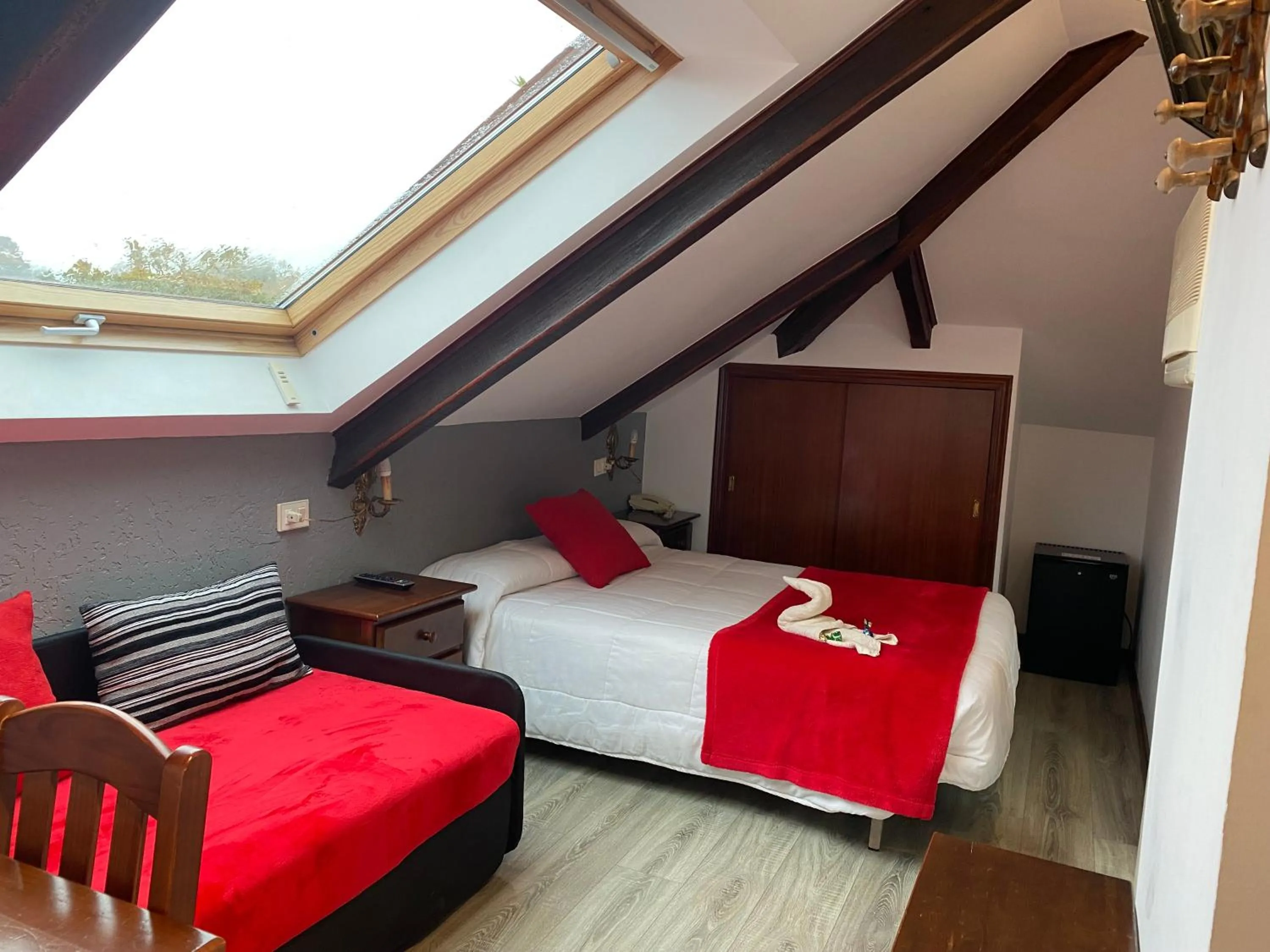 Photo of the whole room, Bed in Hotel Playa Samil Vigo