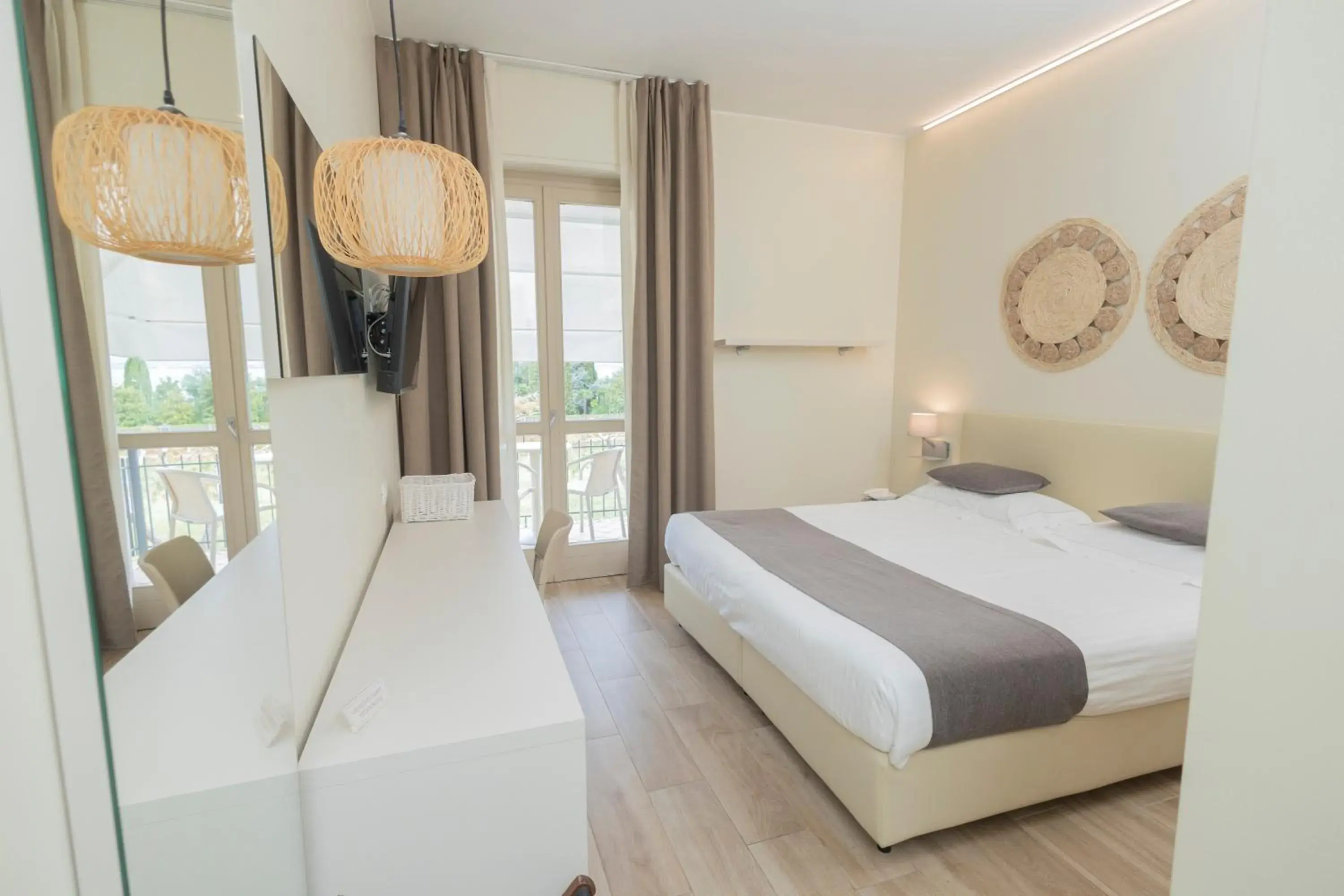 Comfort Double with Balcony and lake view in Hotel Berta Comfort Double with Balcony and lake view in Hotel Berta