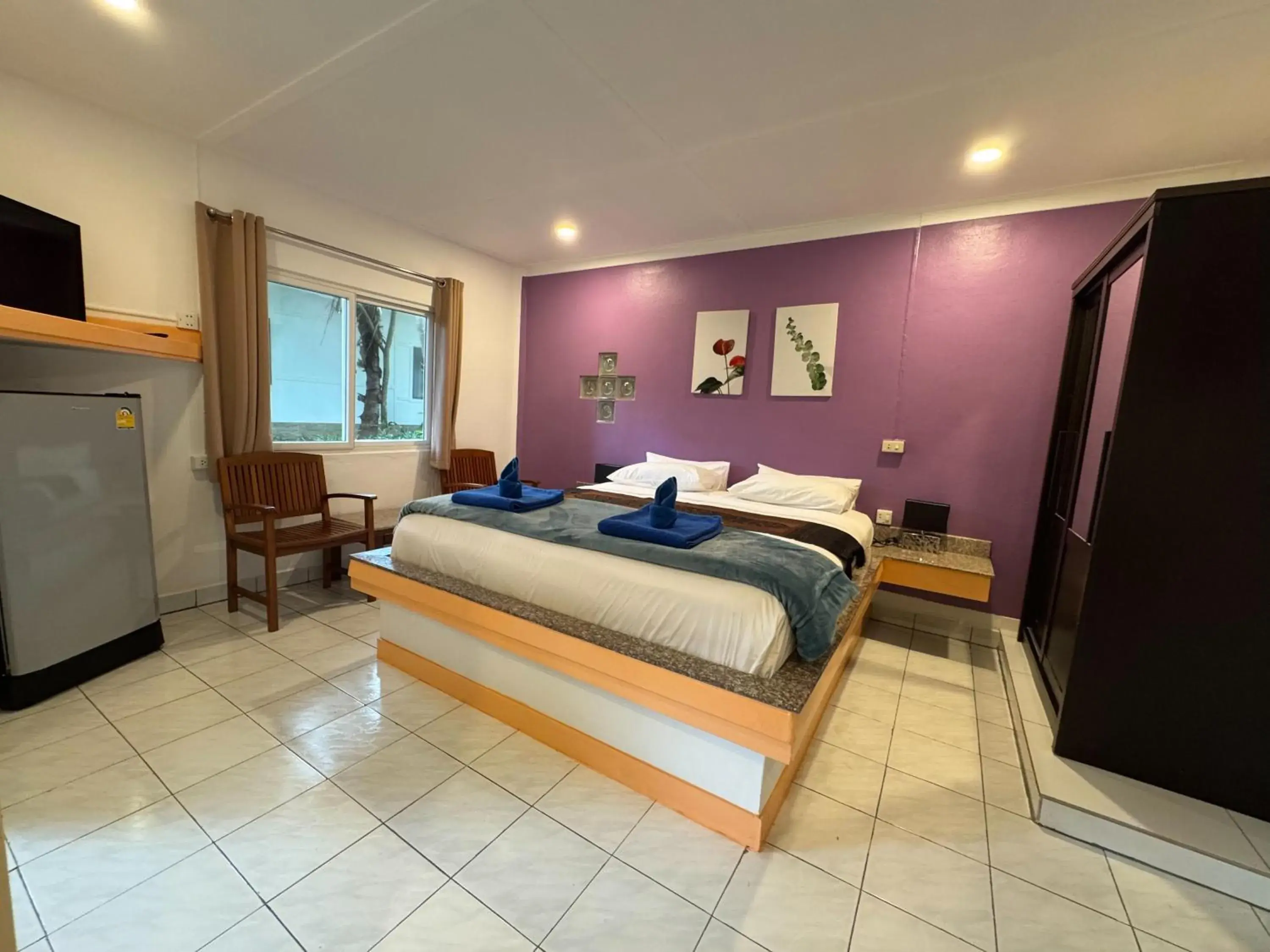 Premium Deluxe Bungalow in Lanta Island Resort Premium Deluxe Bungalow in Lanta Island Resort