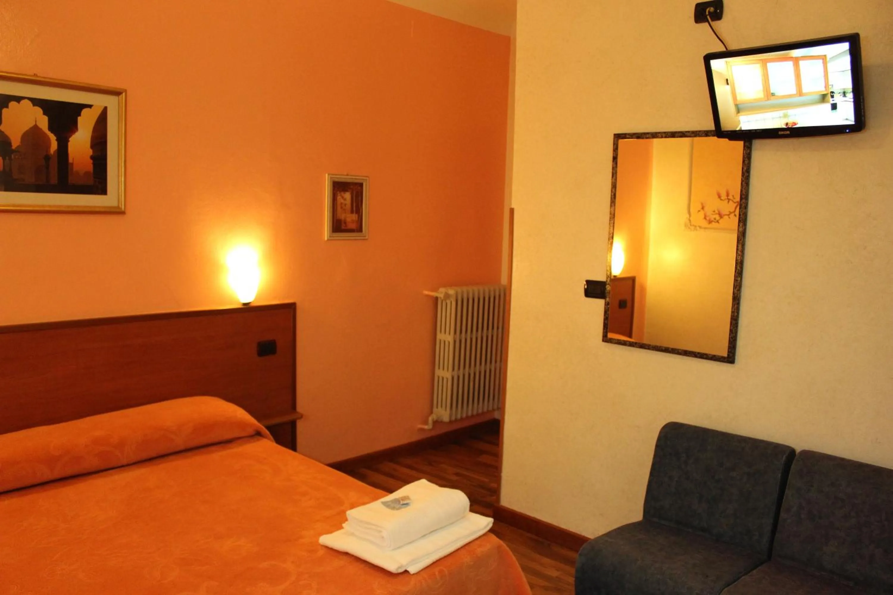 Bed in Hotel America