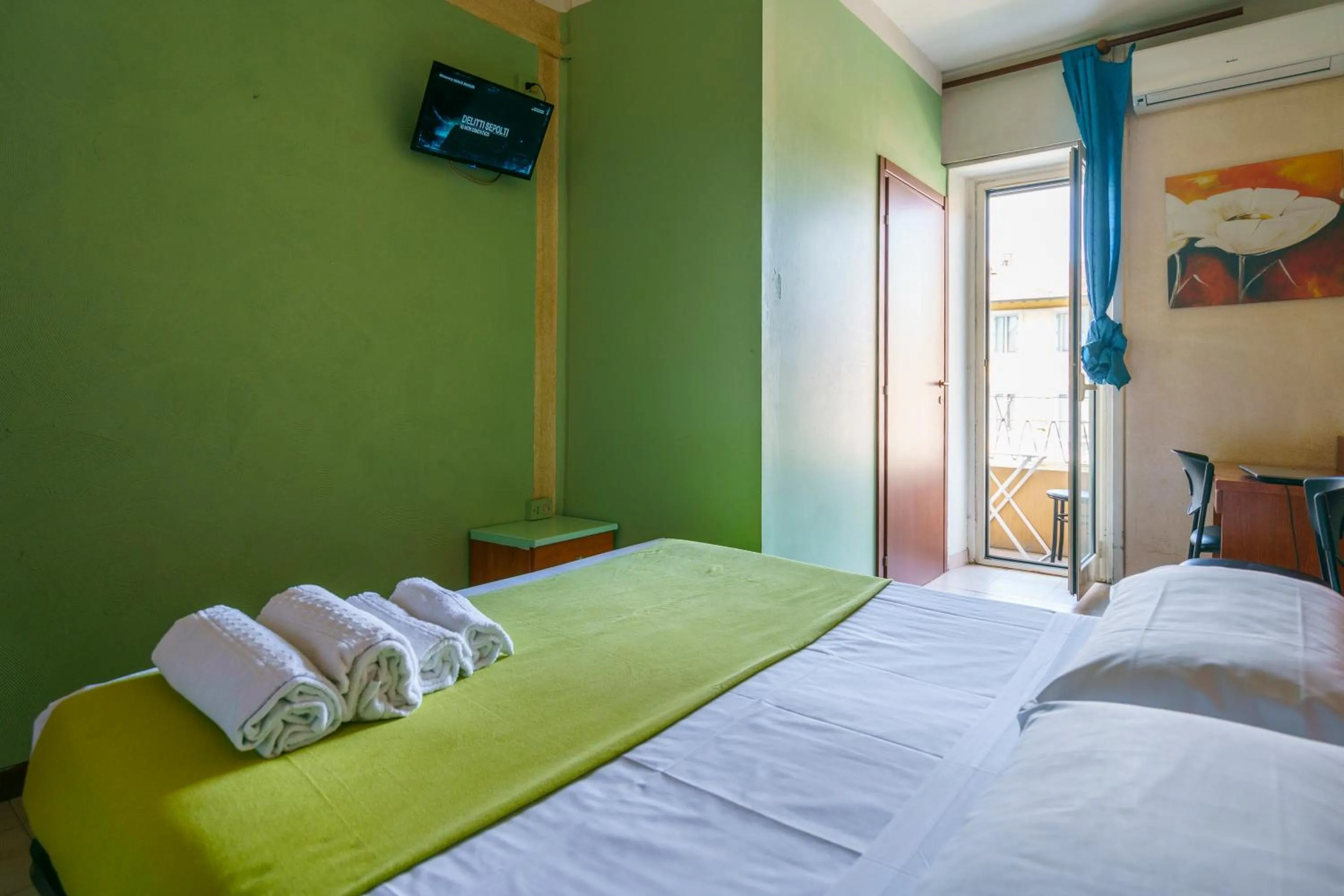 Bed in Hotel America