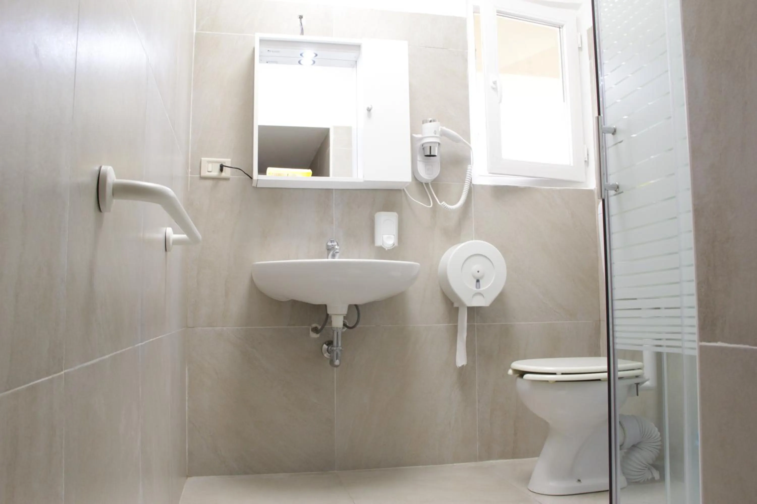 Bathroom in Hotel America