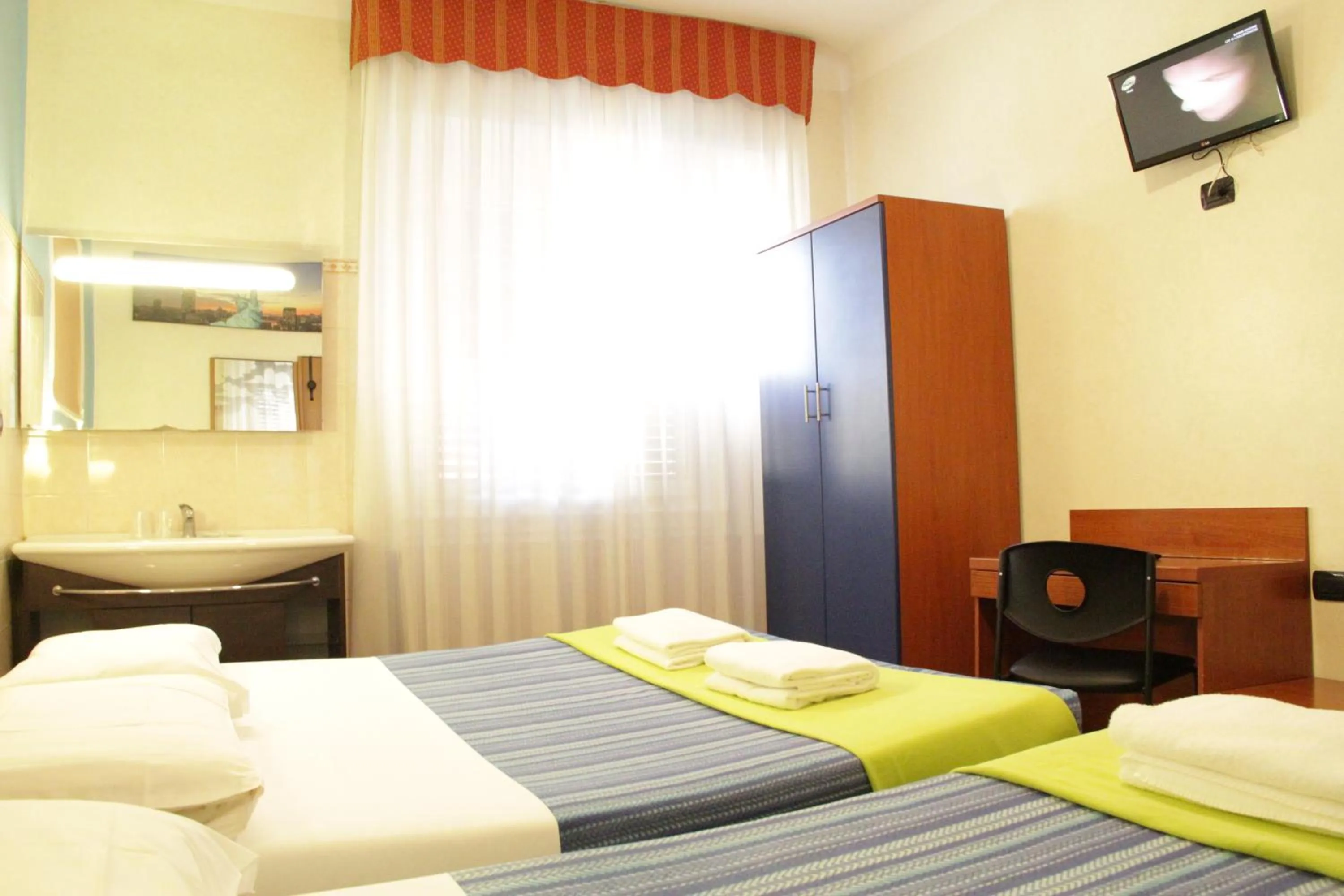 Bed in Hotel America