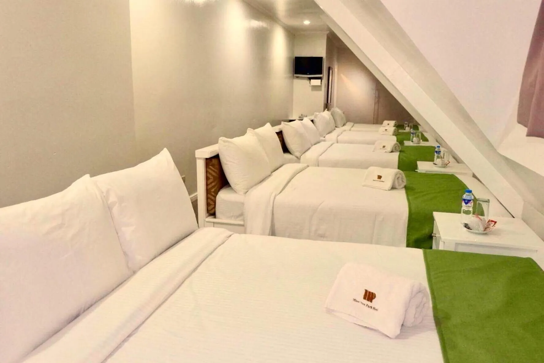 Bedroom, Bed in Mines View Park Hotel