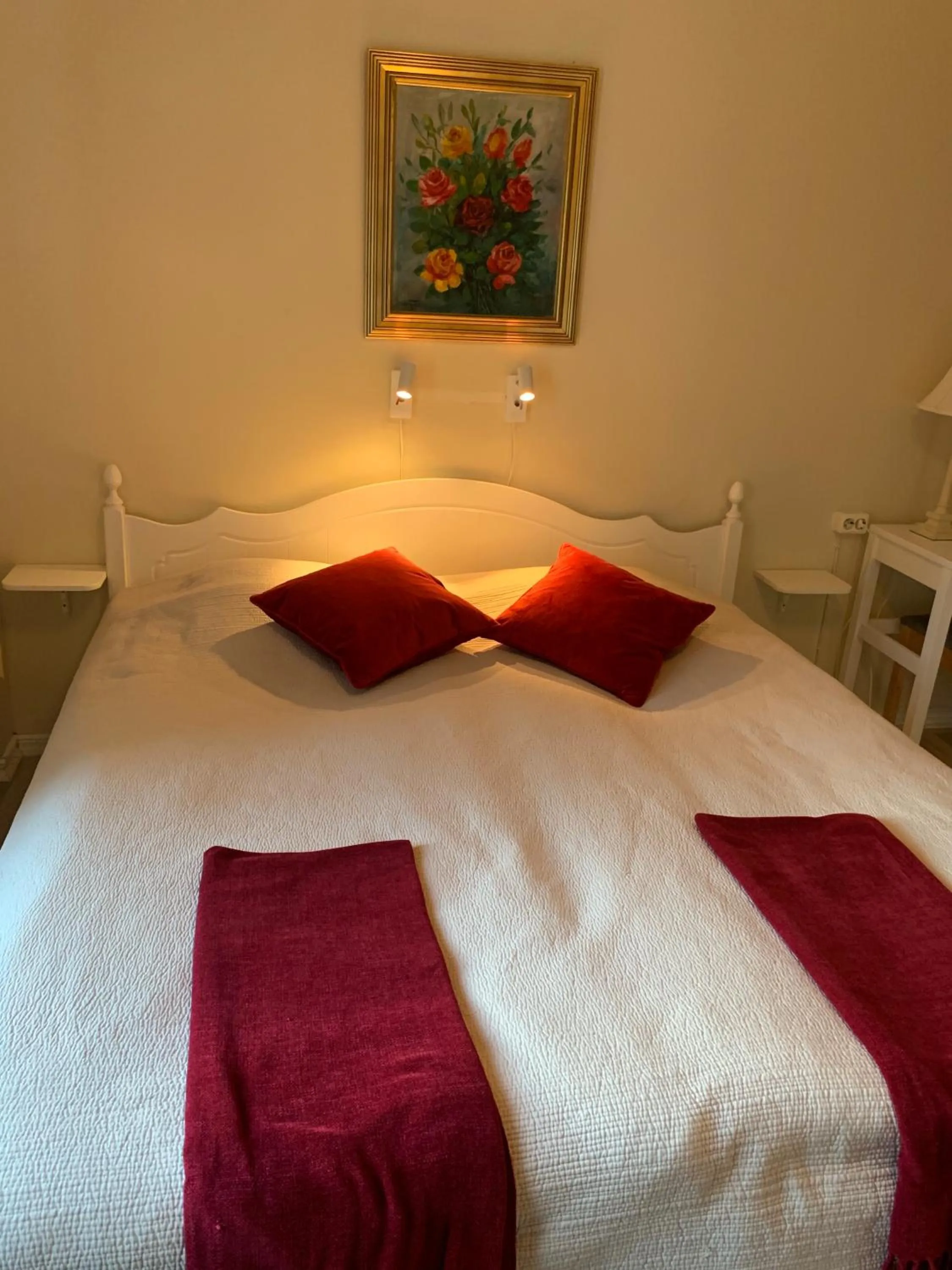 Bed in Nya Pallas Hotel