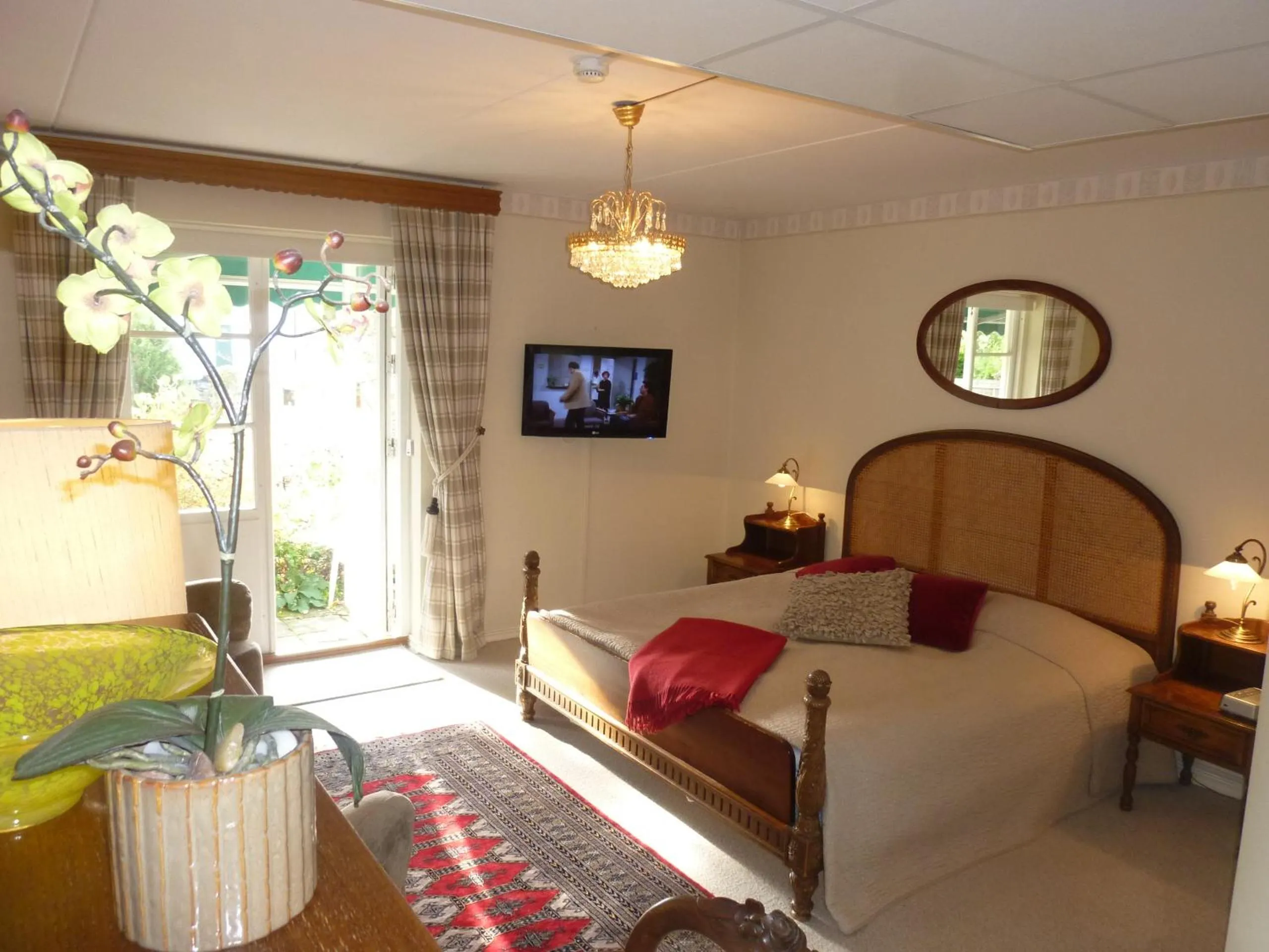 Bed in Nya Pallas Hotel