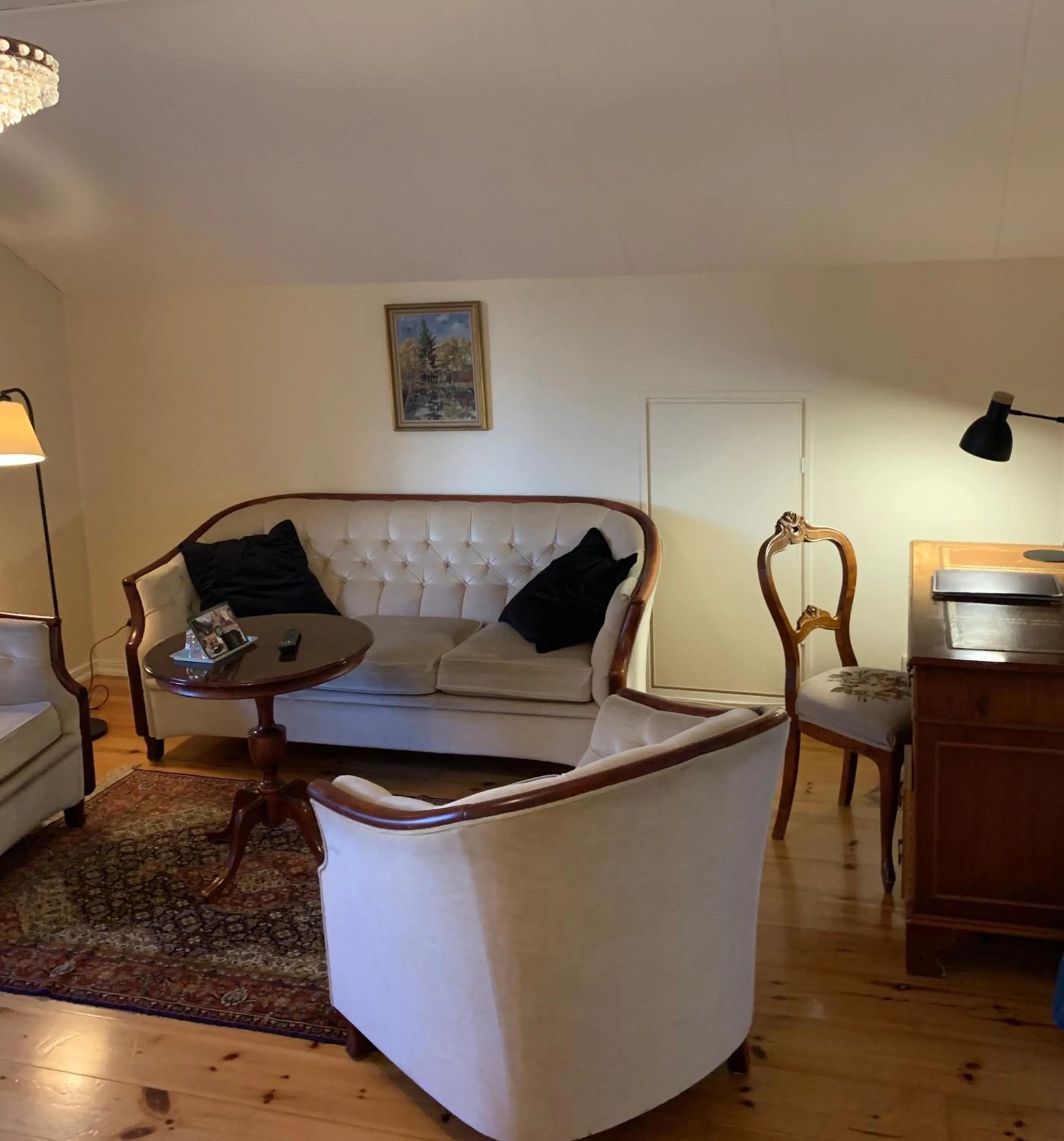 Seating area in Nya Pallas Hotel