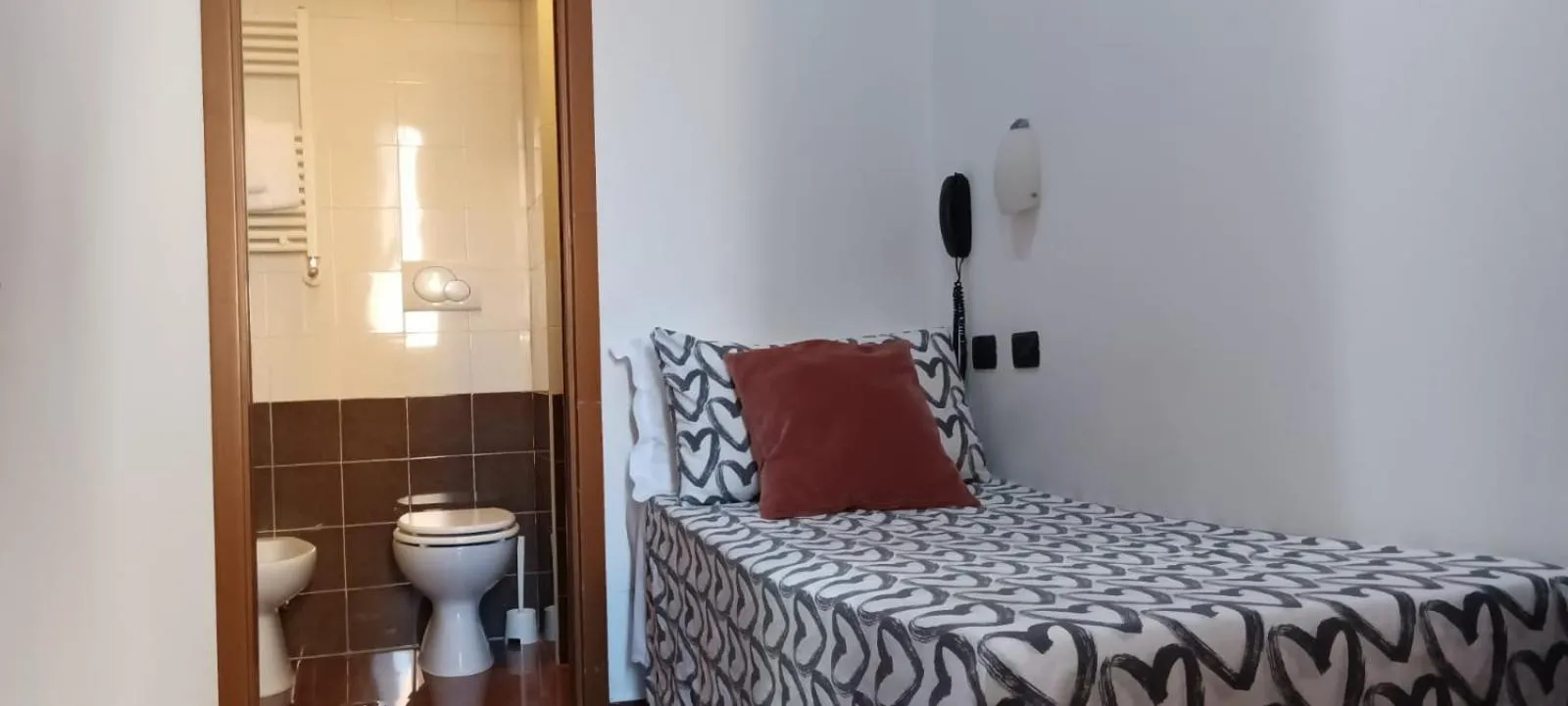 Photo of the whole room, Bed in Hotel Ciao