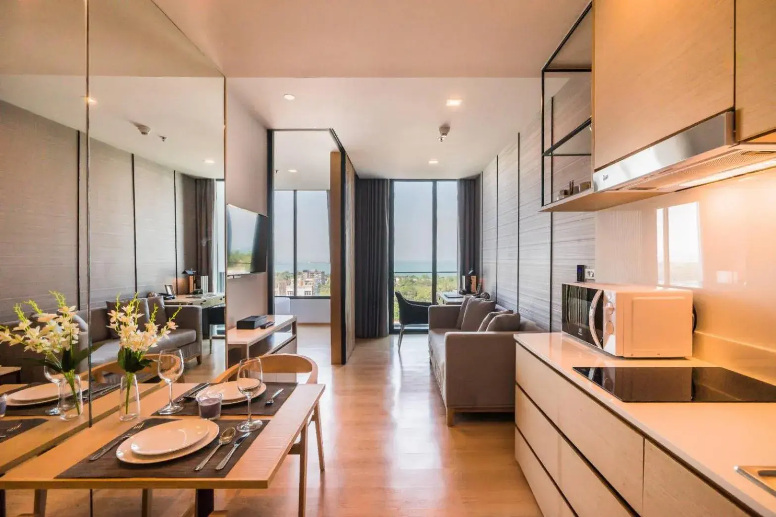 One Bedroom Suite with Ocean View in Arize Hotel Sri Racha One Bedroom Suite with Ocean View in Arize Hotel Sri Racha