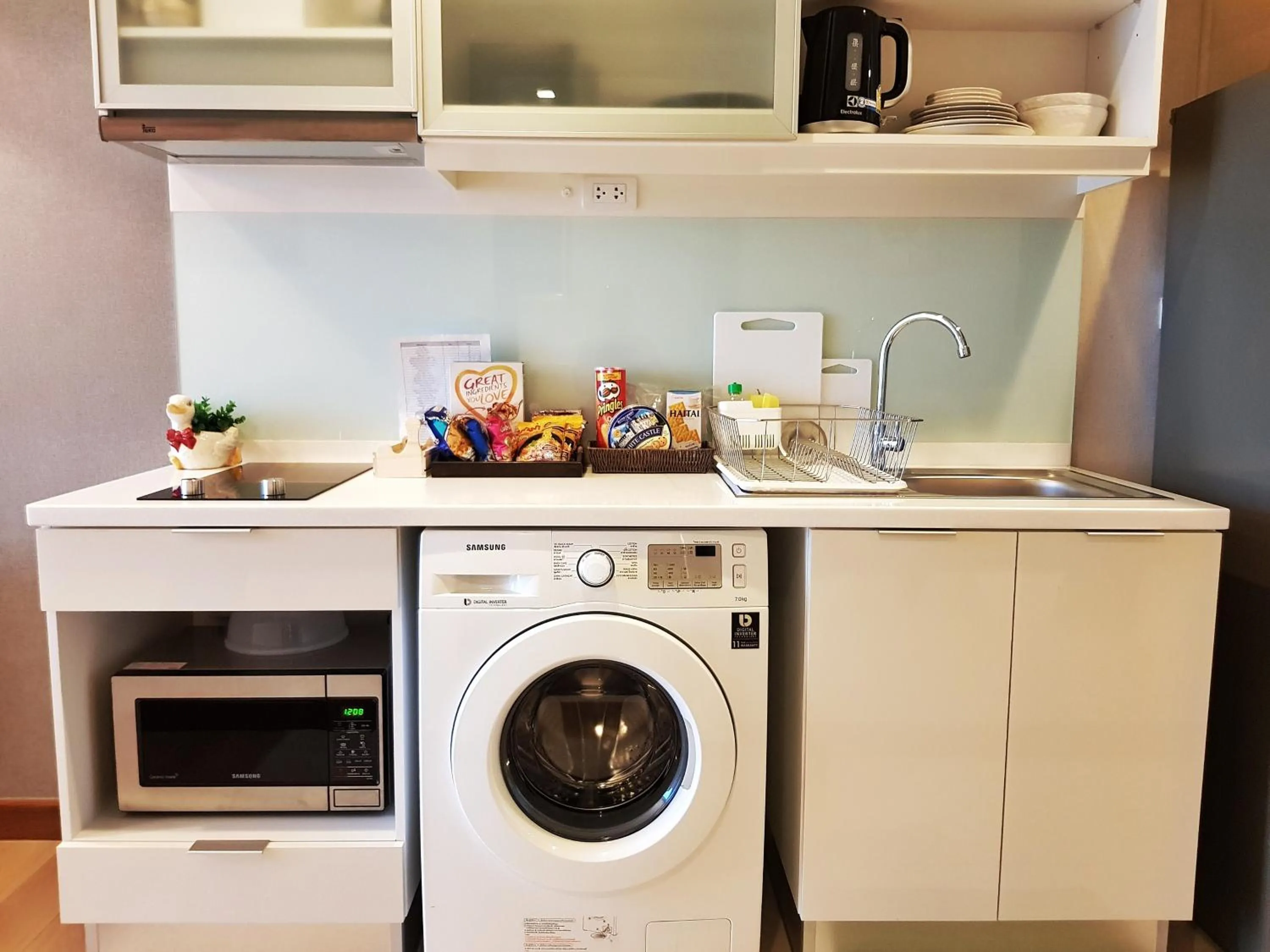 Astra Suites Night Bazaar